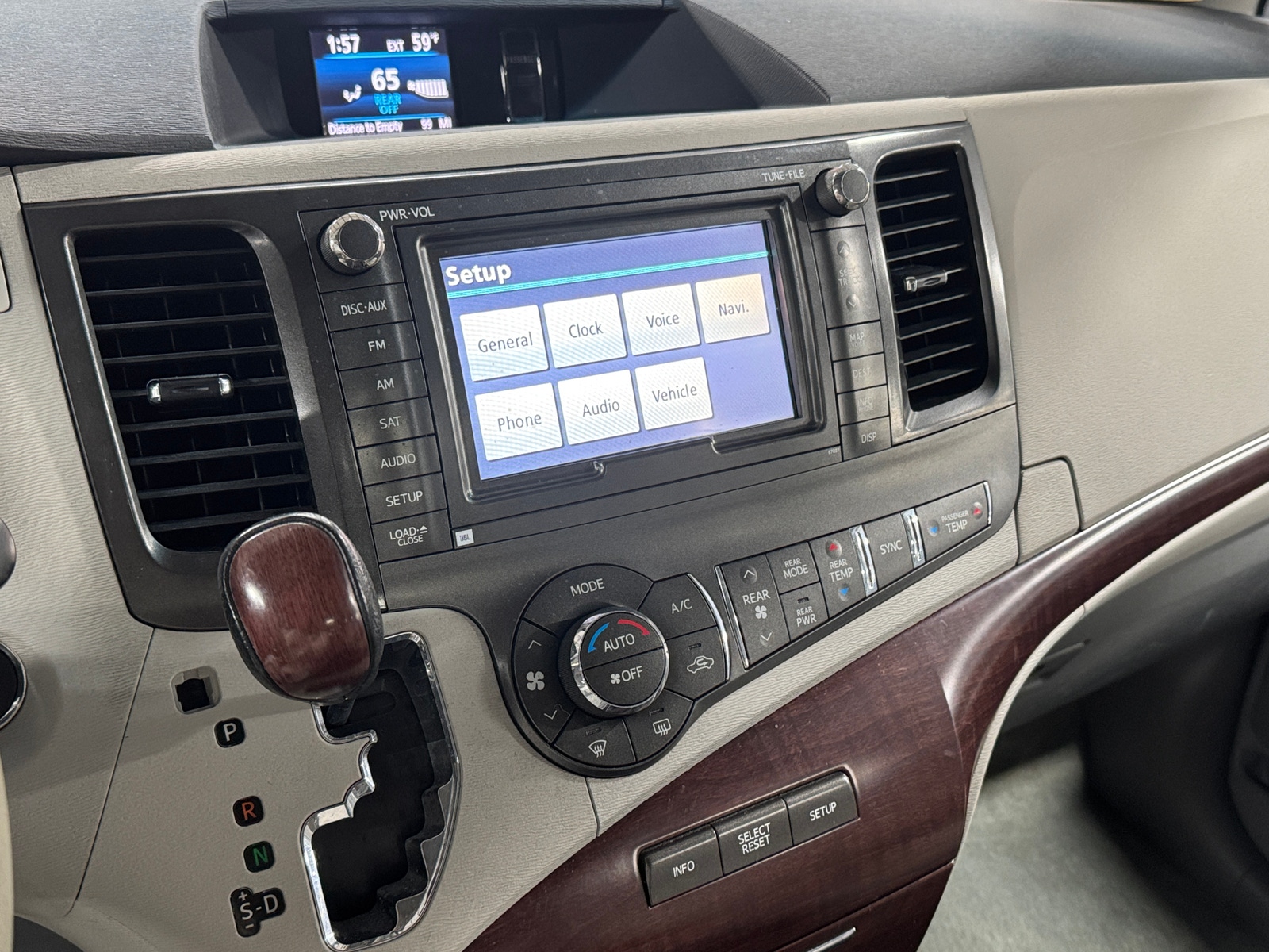 Thumbnail: 2012 Toyota Sienna - 3