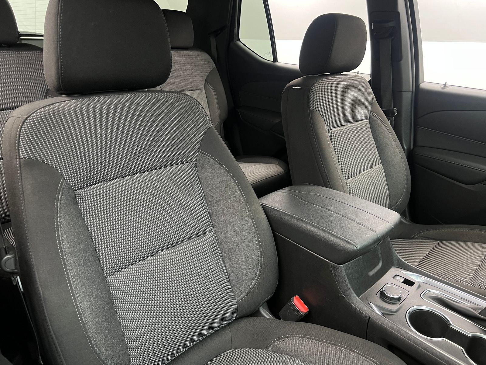 Thumbnail: 2023 Chevrolet Traverse - 2