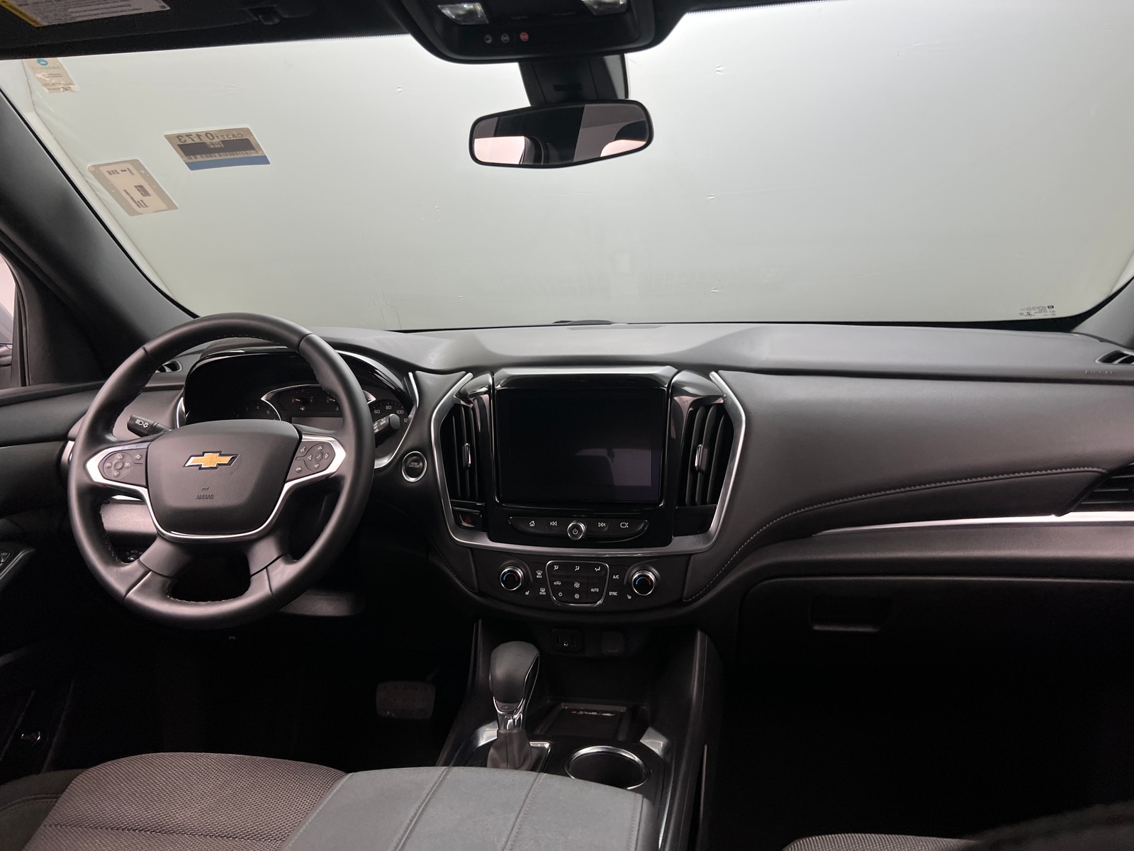 Thumbnail: 2023 Chevrolet Traverse - 3