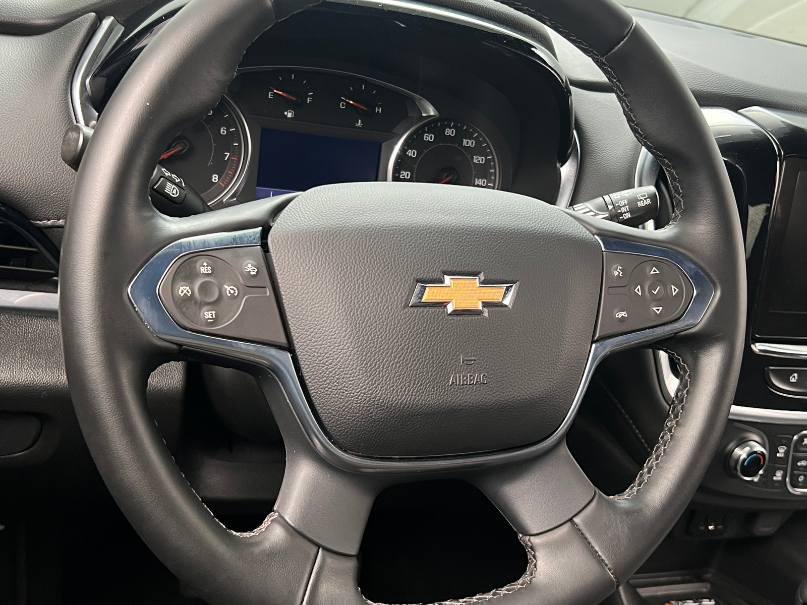 Thumbnail: 2023 Chevrolet Traverse - 5