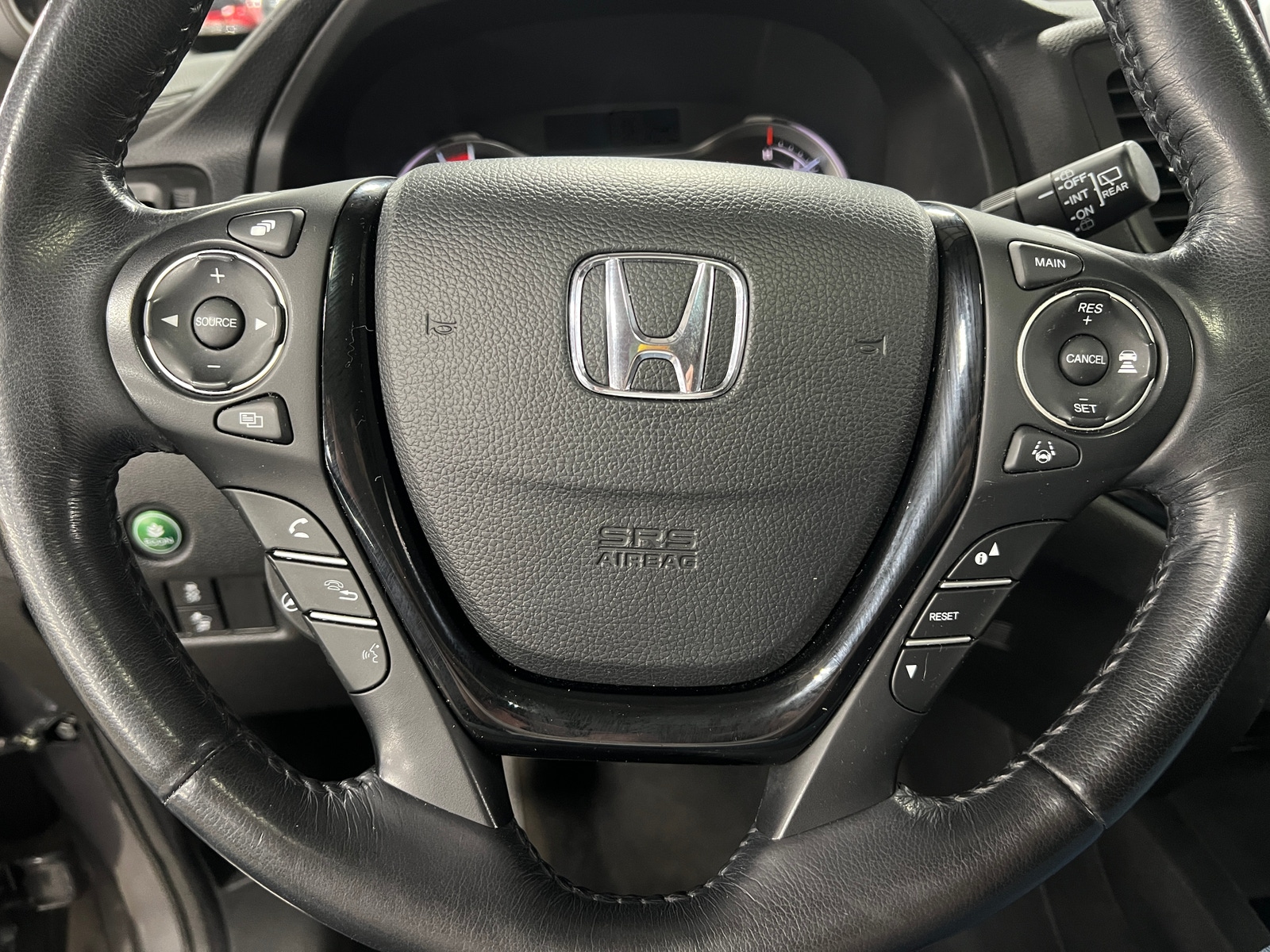 Thumbnail: 2018 Honda Pilot - 4