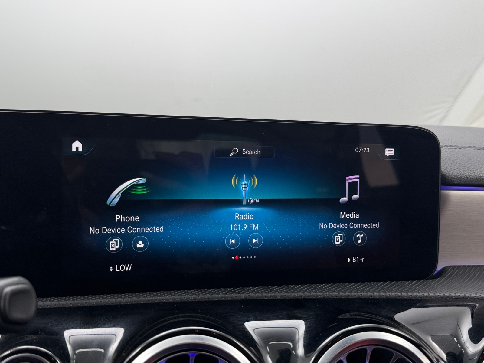 Thumbnail: 2023 Mercedes-Benz CLA - 2