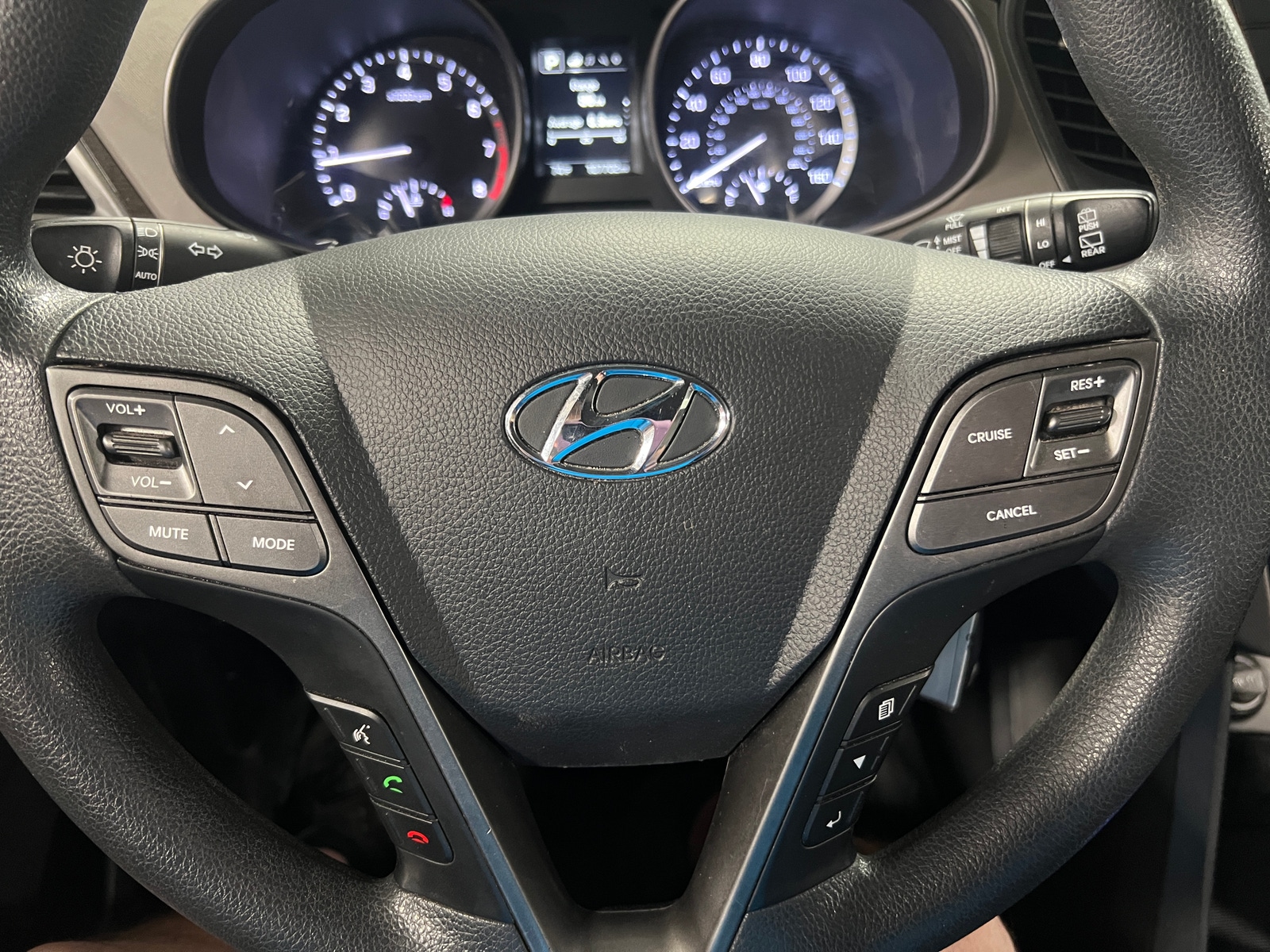 Thumbnail: 2018 Hyundai Santa Fe - 5