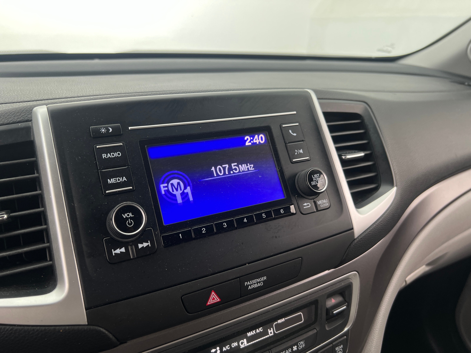 Thumbnail: 2019 Honda Pilot - 4