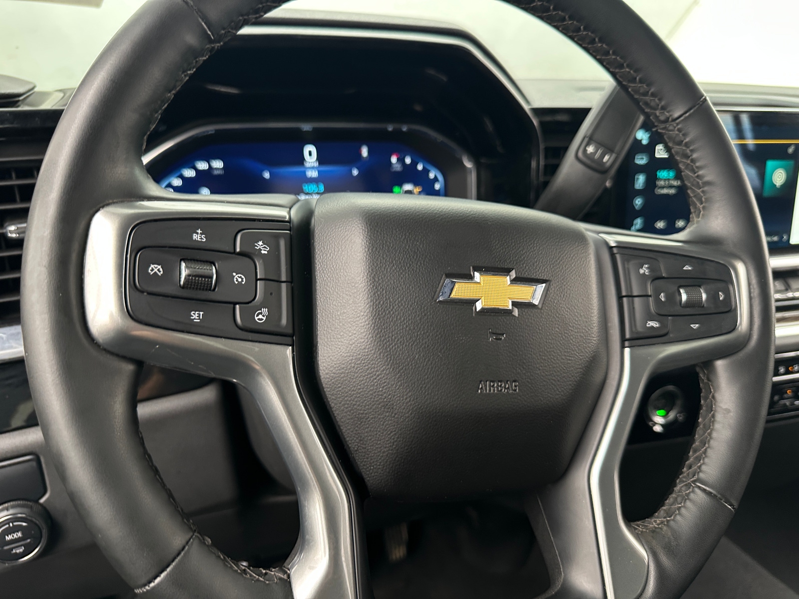 Thumbnail: 2023 Chevrolet Silverado 1500 - 5
