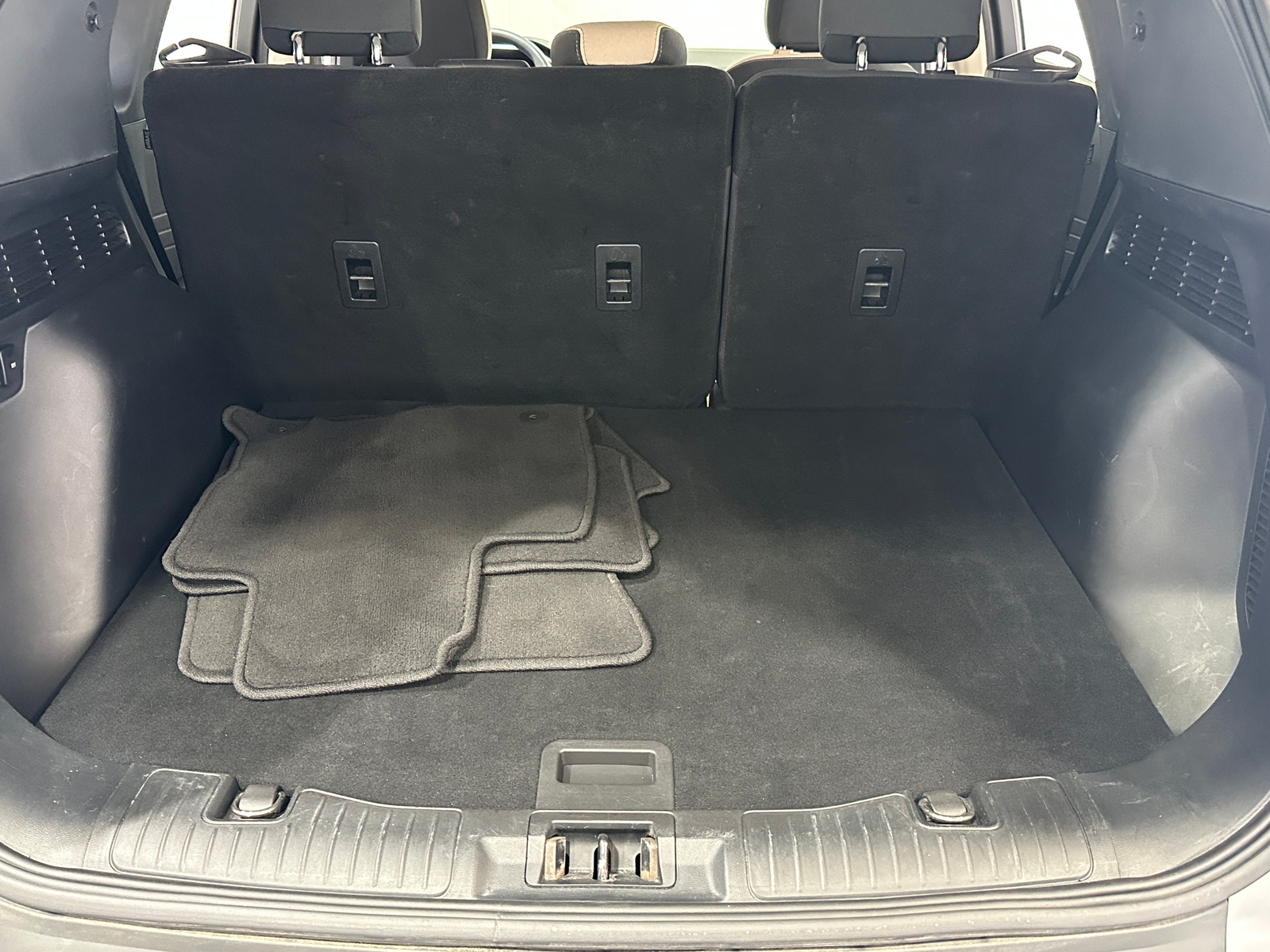 Thumbnail: 2021 Ford Escape - 7