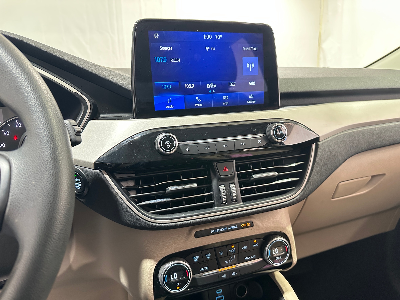 Thumbnail: 2021 Ford Escape - 4