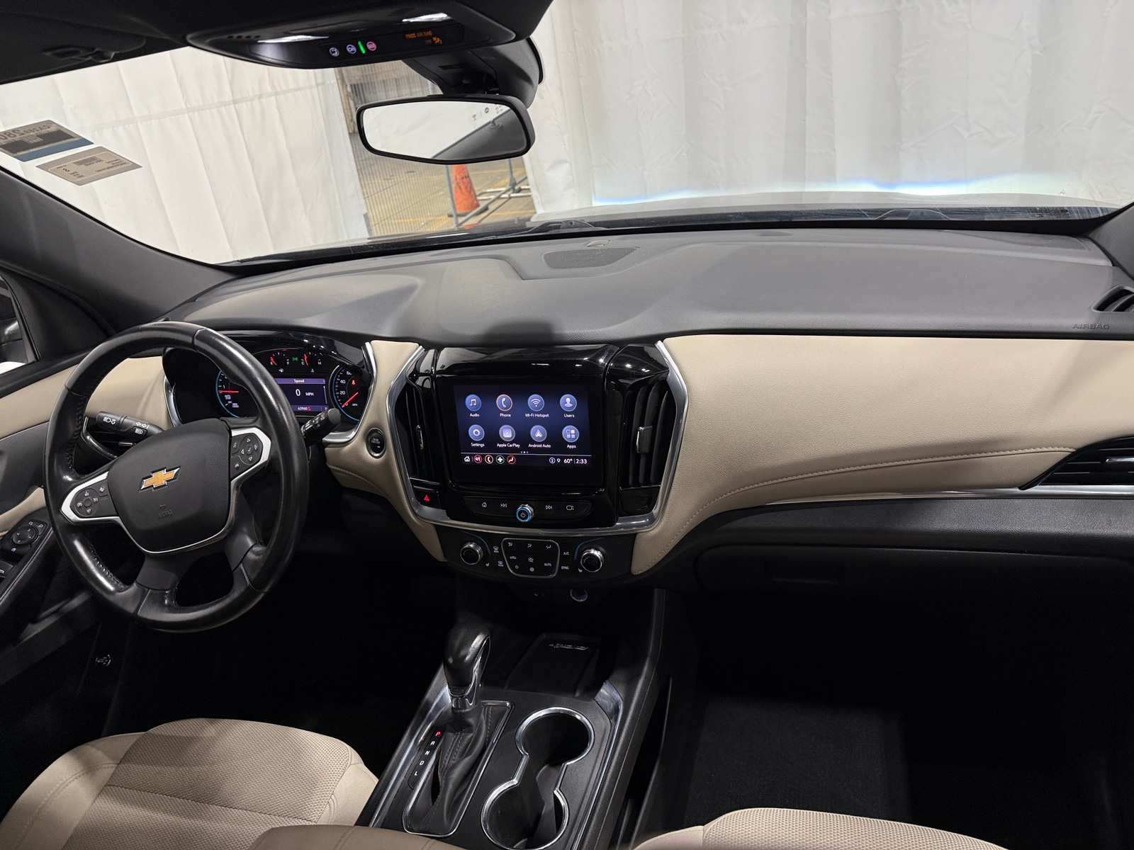 Thumbnail: 2022 Chevrolet Traverse - 3