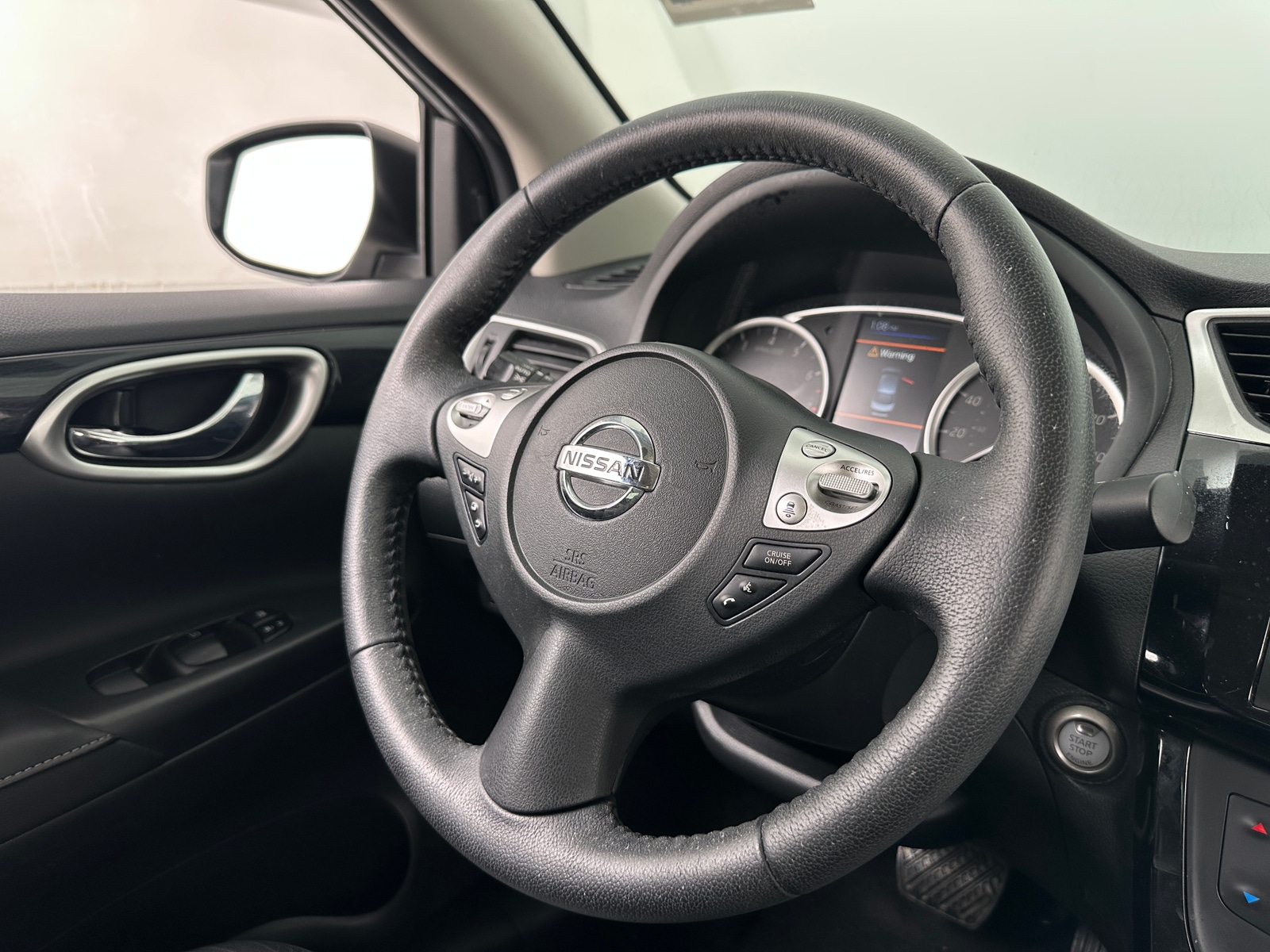 Thumbnail: 2019 Nissan Sentra - 4