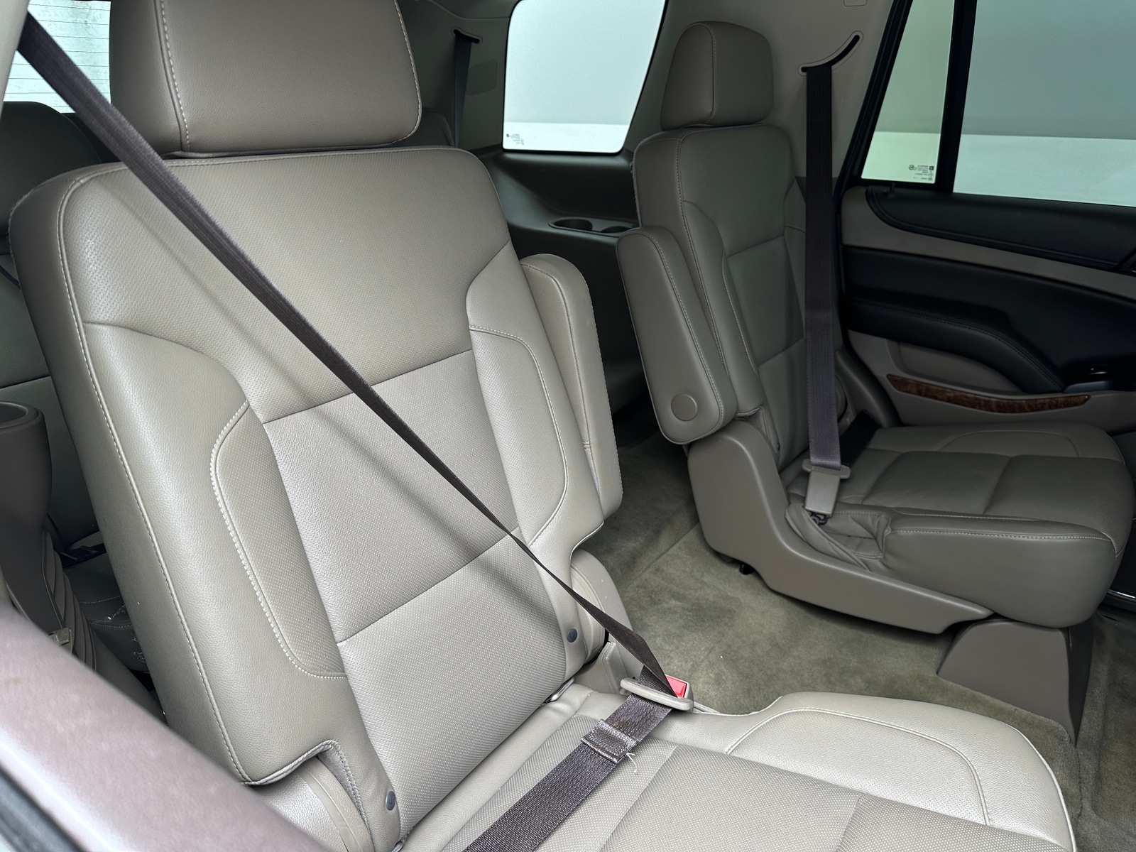 Thumbnail: 2017 Chevrolet Tahoe - 5