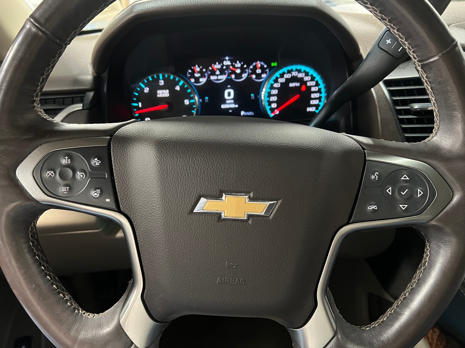 Thumbnail: 2017 Chevrolet Tahoe - 4