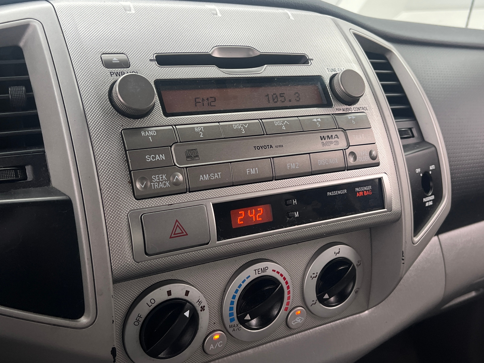 Thumbnail: 2011 Toyota Tacoma - 4