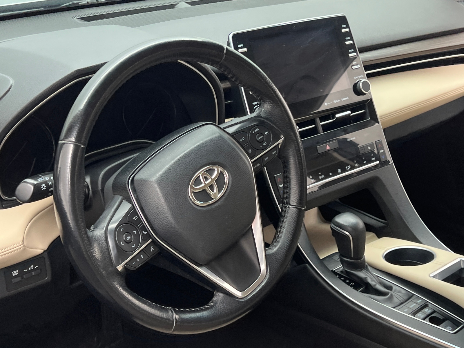Thumbnail: 2019 Toyota Avalon - 5