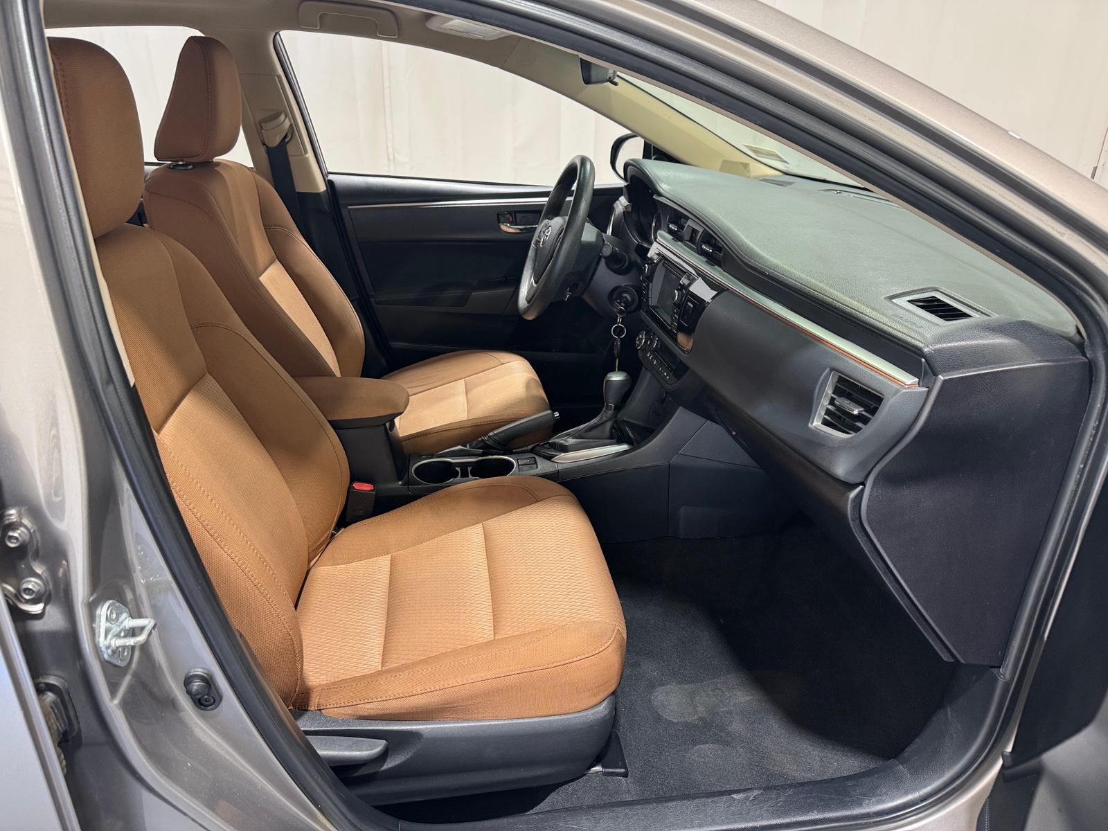 Thumbnail: 2015 Toyota Corolla - 2