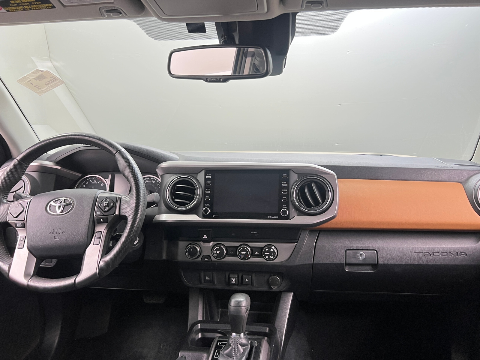 Thumbnail: 2020 Toyota Tacoma - 3