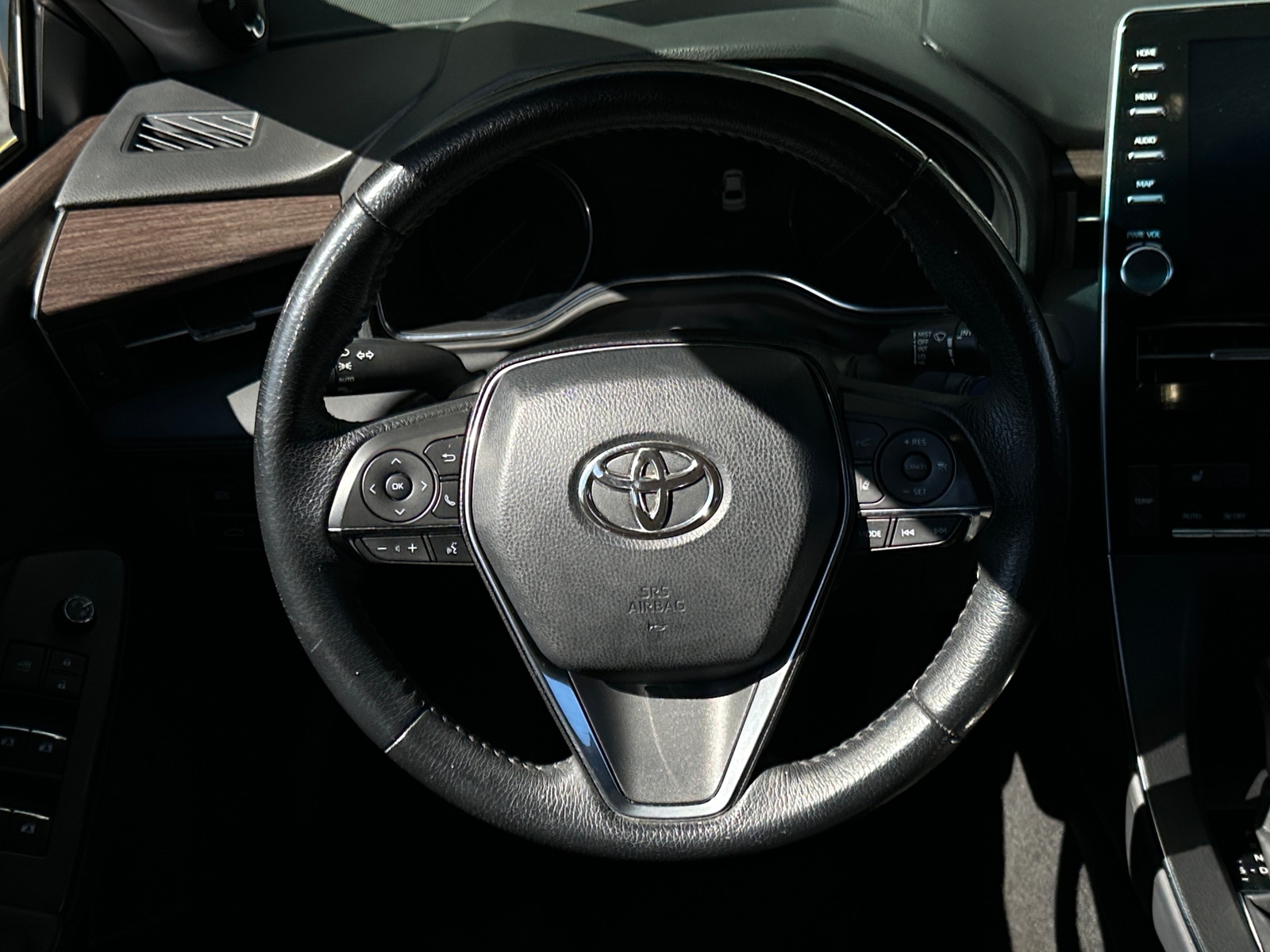 Thumbnail: 2019 Toyota Avalon - 4