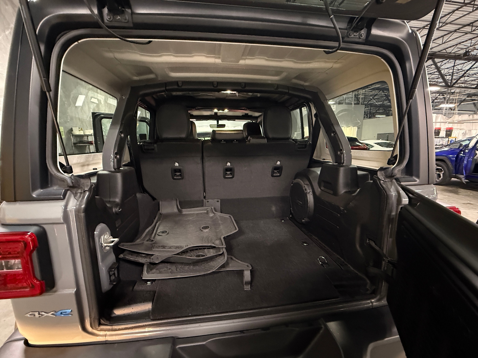 Thumbnail: 2023 Jeep Wrangler - 6