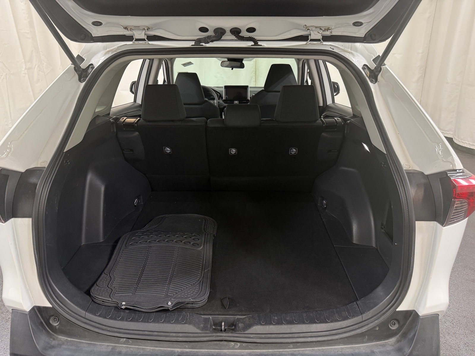 Thumbnail: 2024 Toyota RAV4 - 7