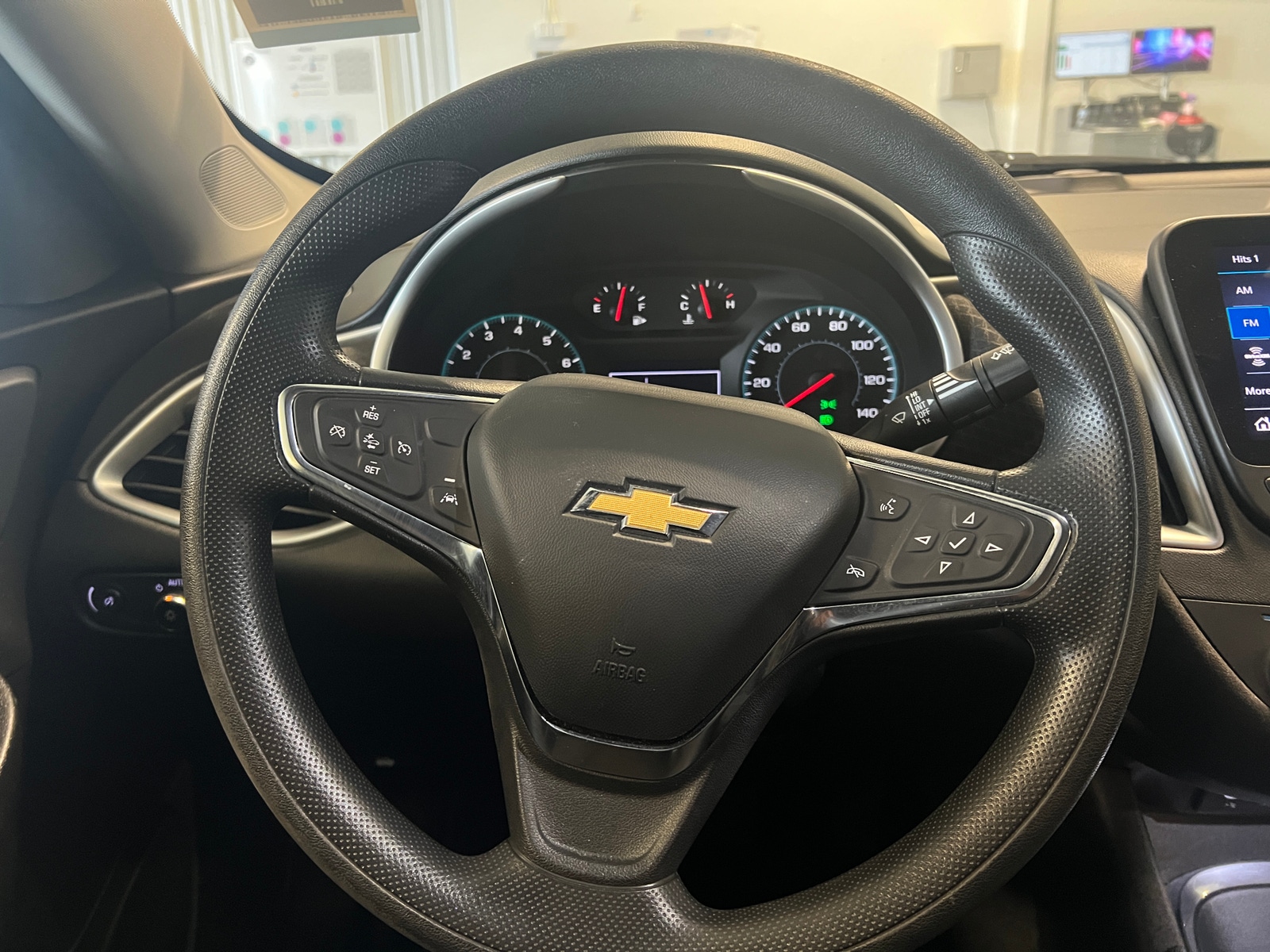 Thumbnail: 2023 Chevrolet Malibu - 5