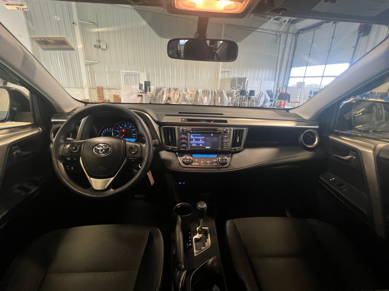 Thumbnail: 2015 Toyota RAV4 - 3