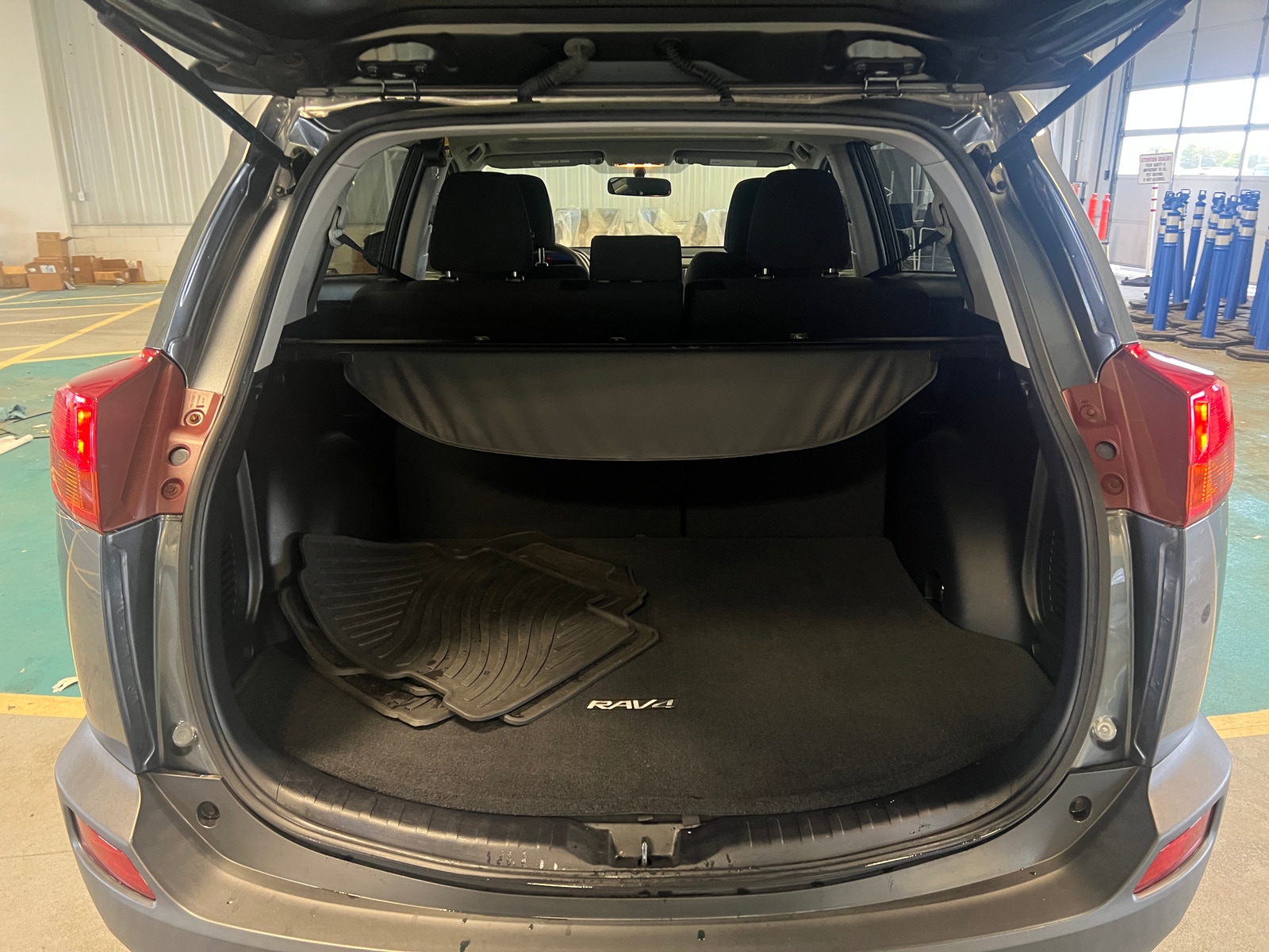 Thumbnail: 2015 Toyota RAV4 - 7