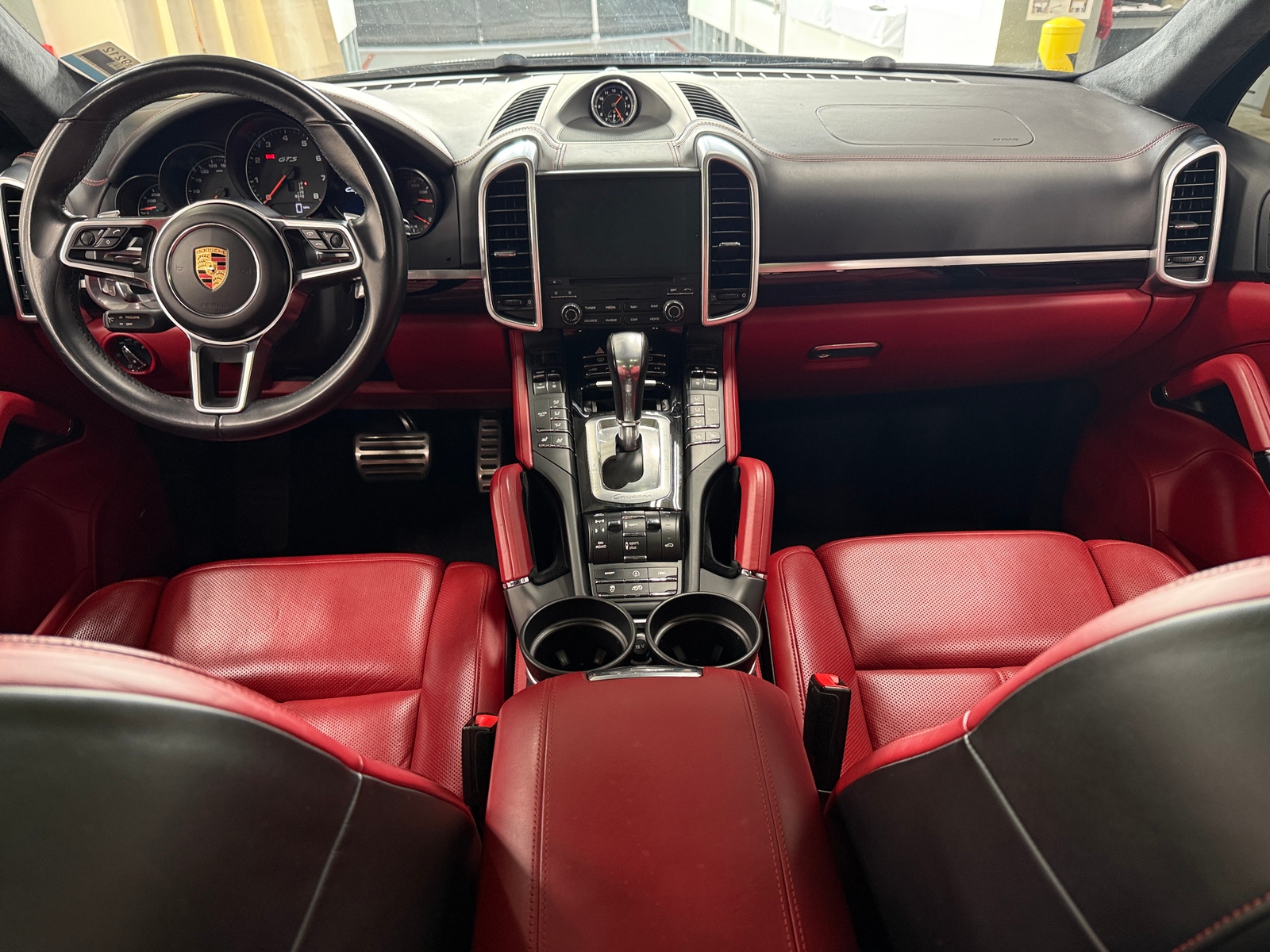 Thumbnail: 2018 Porsche Cayenne - 2