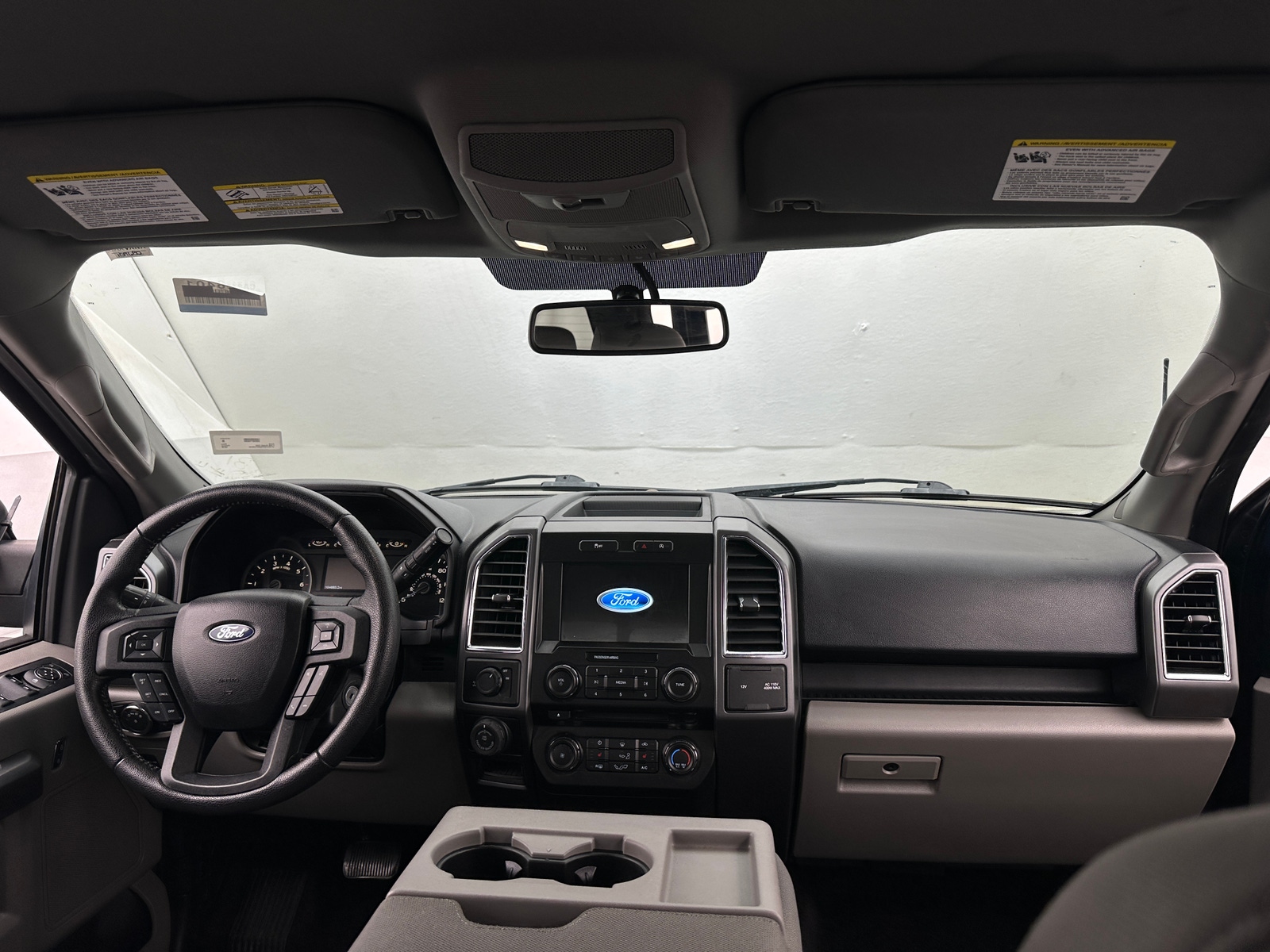 Thumbnail: 2016 Ford Econoline - 3