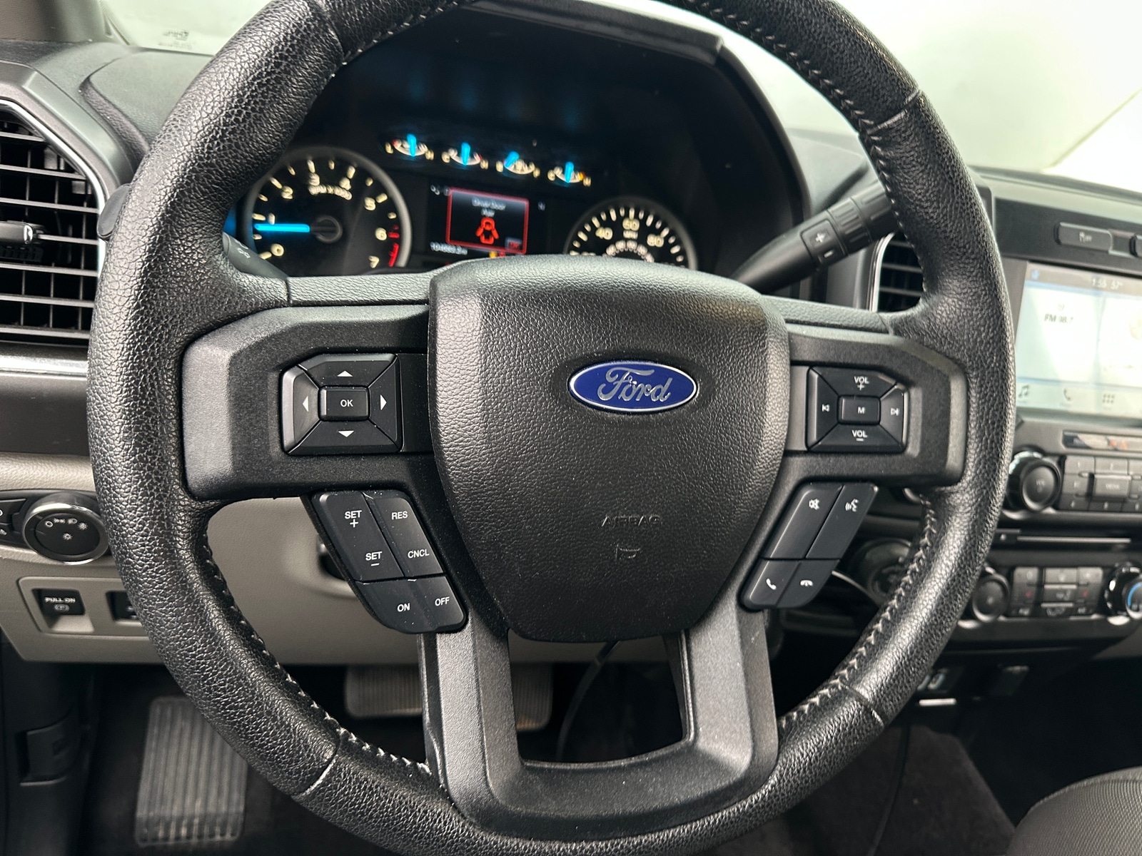 Thumbnail: 2016 Ford Econoline - 5