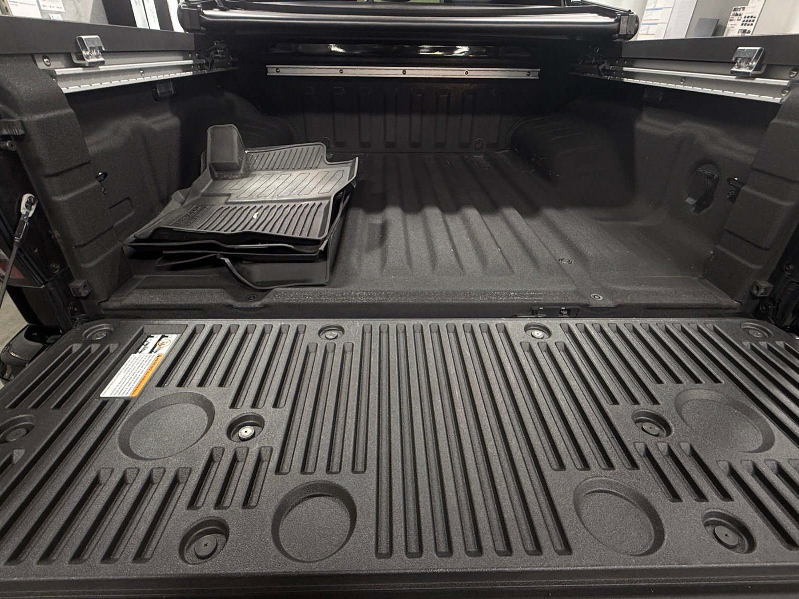 Thumbnail: 2022 Nissan Frontier - 6