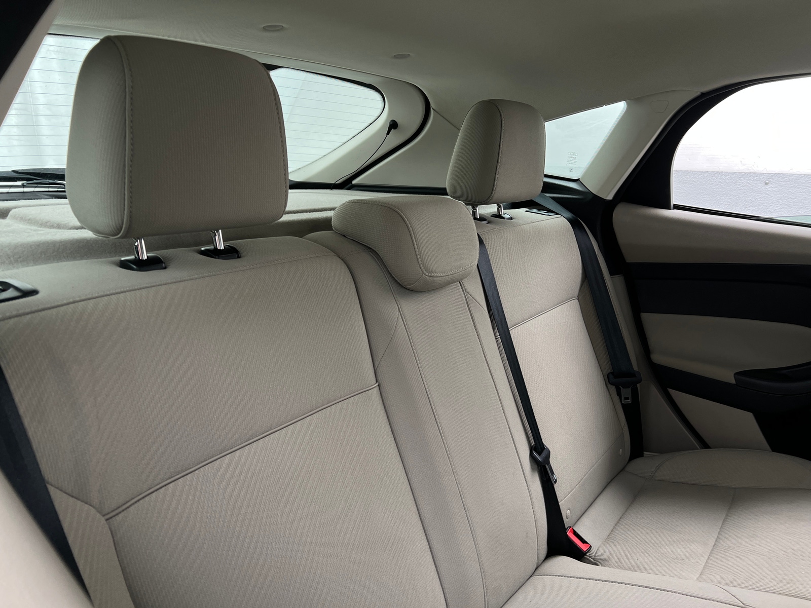 Thumbnail: 2016 Ford Focus - 6