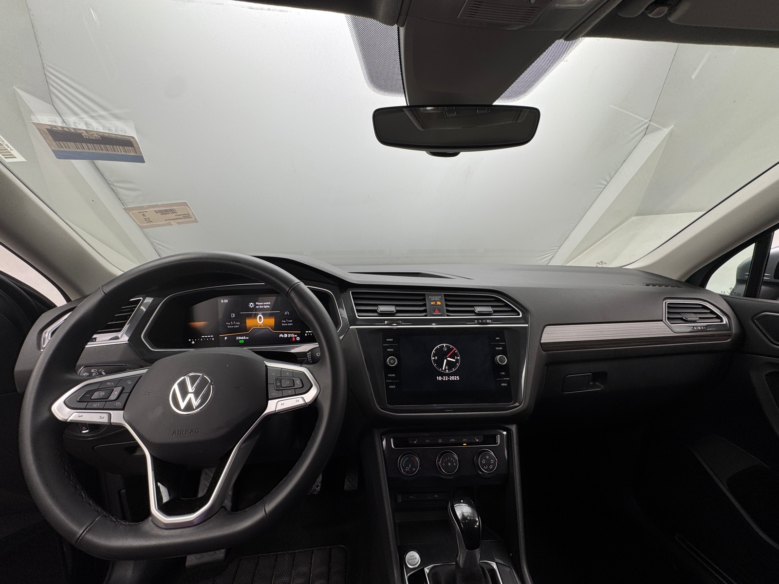 Thumbnail: 2024 Volkswagen Tiguan - 2