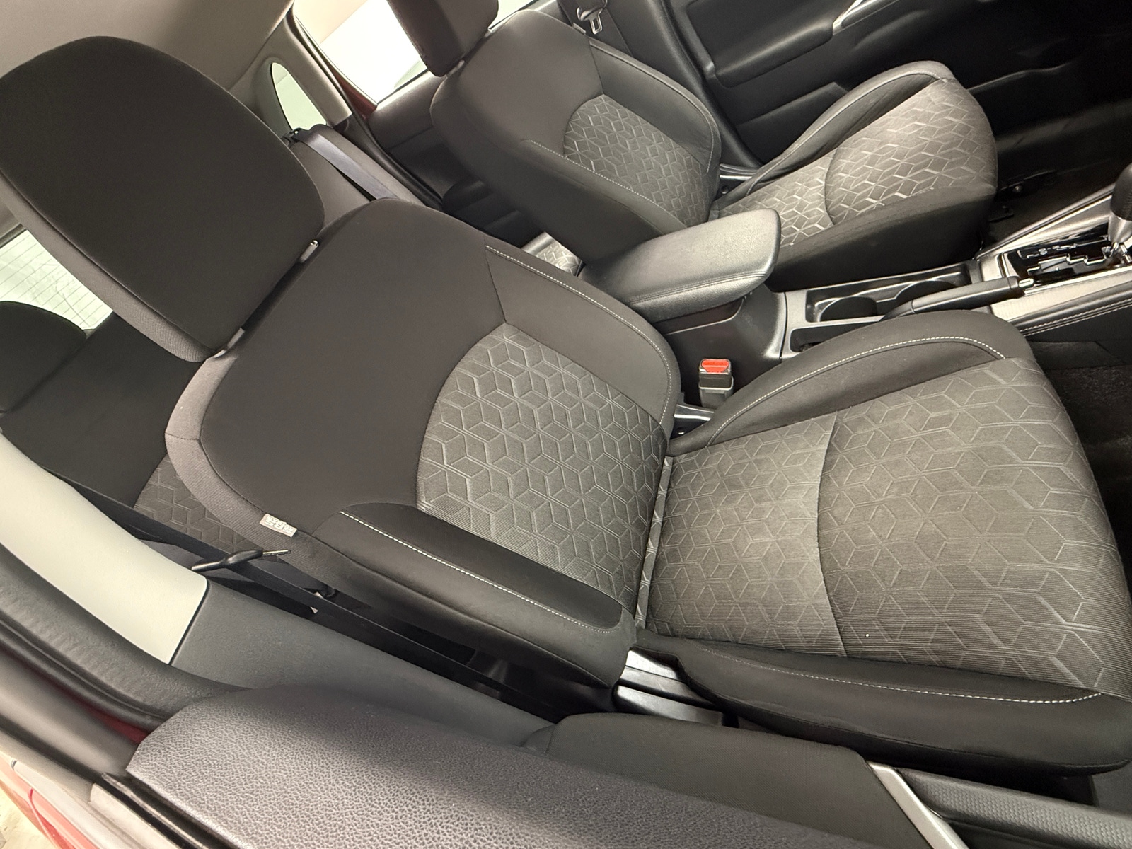 Thumbnail: 2021 Mitsubishi Outlander Sport - 2