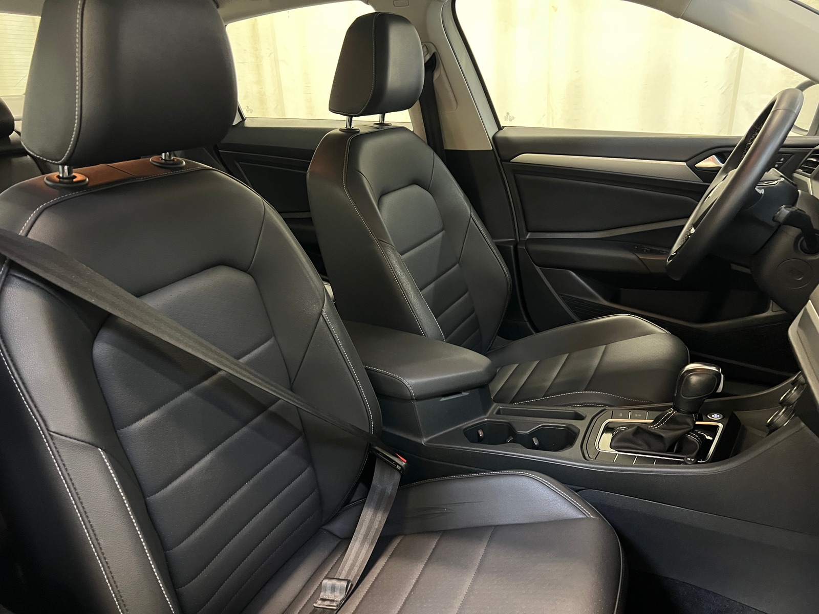 Thumbnail: 2021 Volkswagen Jetta - 2