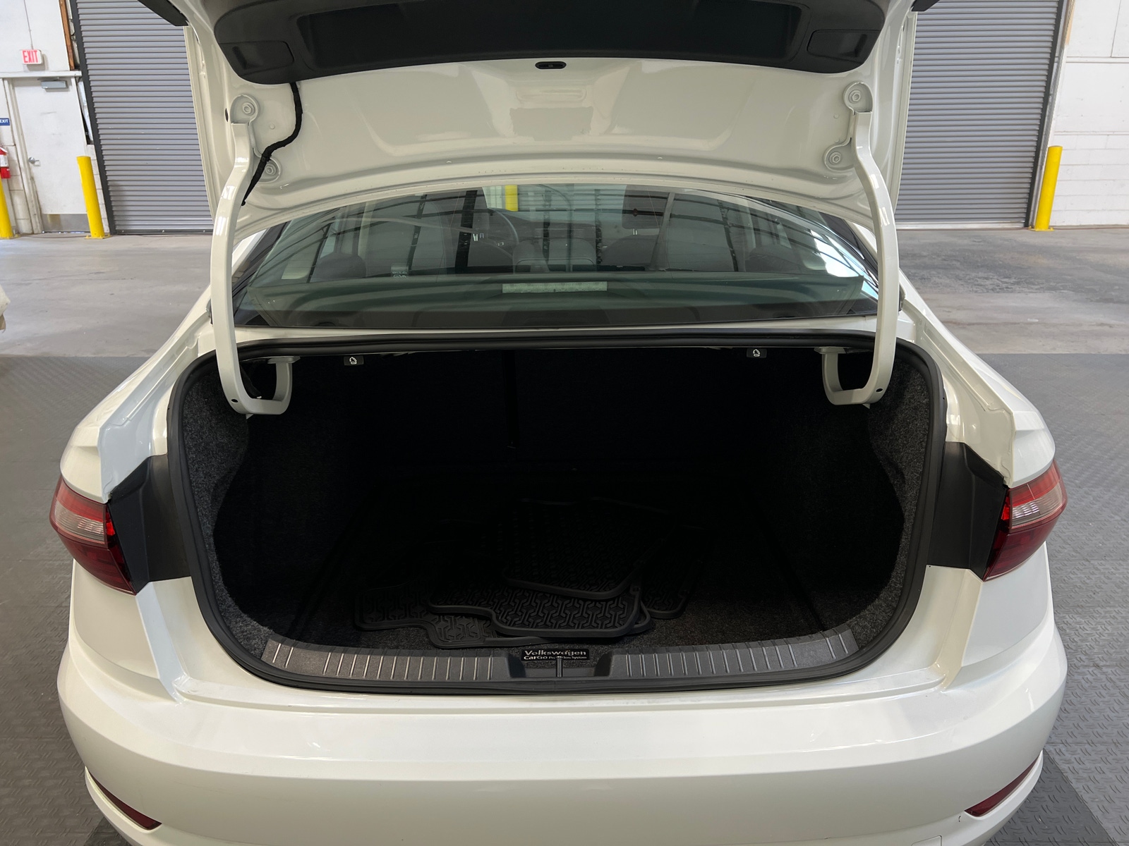 Thumbnail: 2021 Volkswagen Jetta - 7