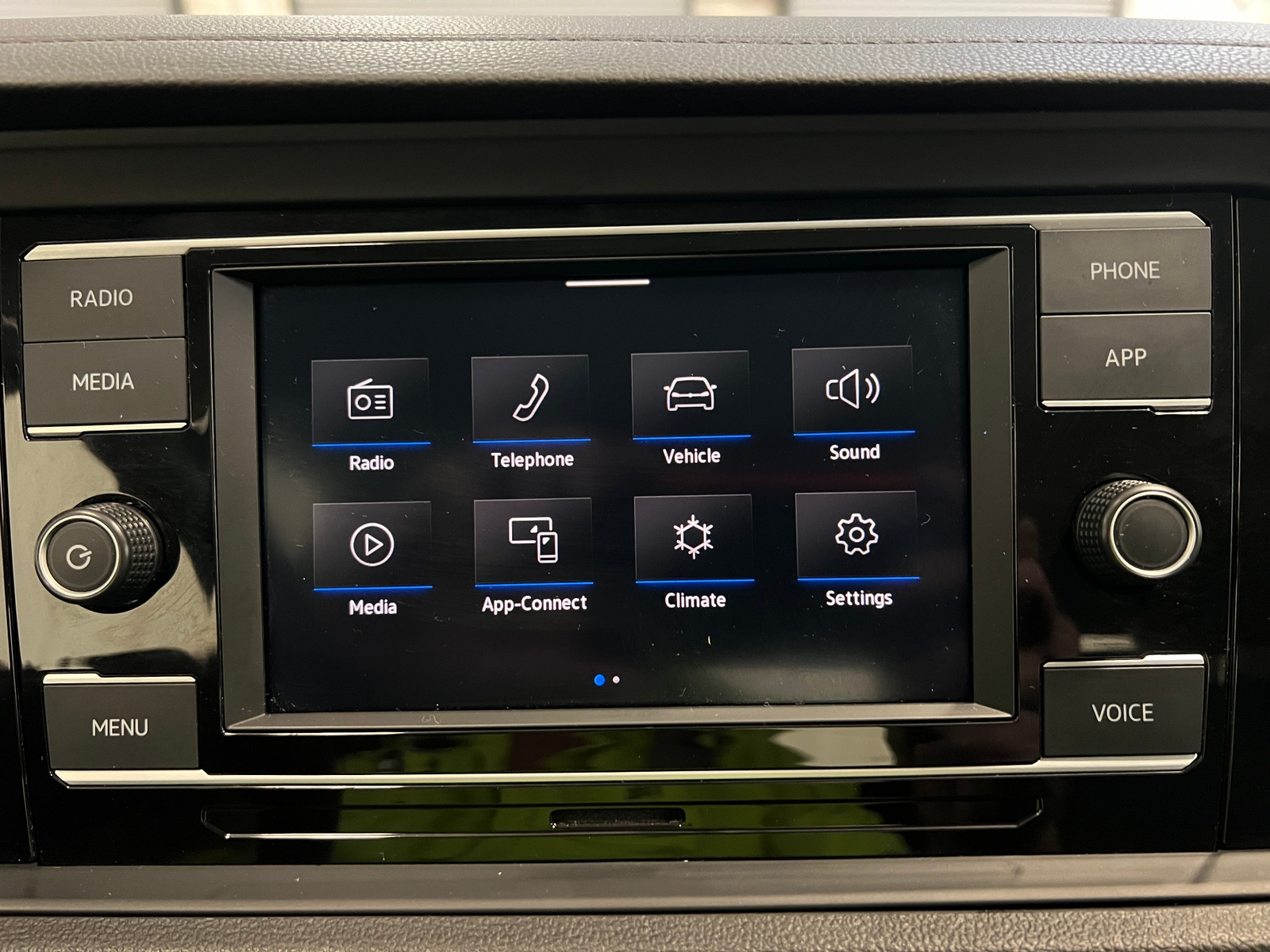 Thumbnail: 2021 Volkswagen Jetta - 4