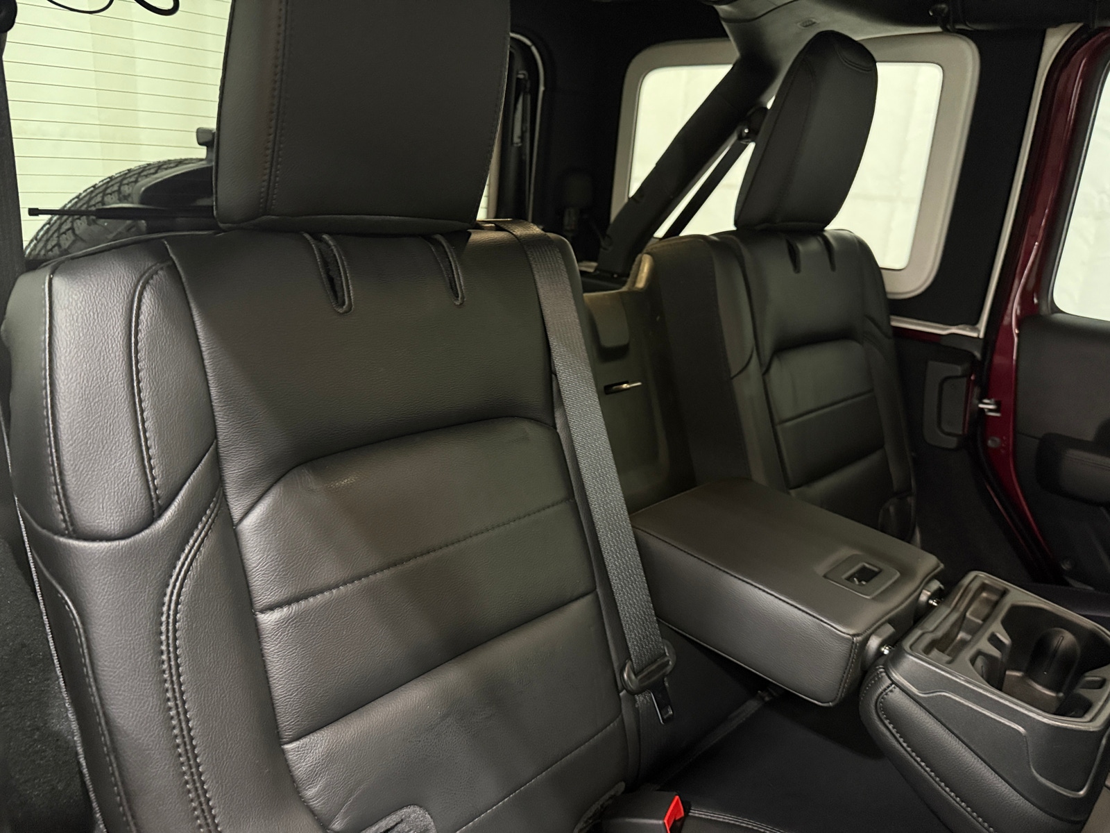 Thumbnail: 2021 Jeep Wrangler - 5