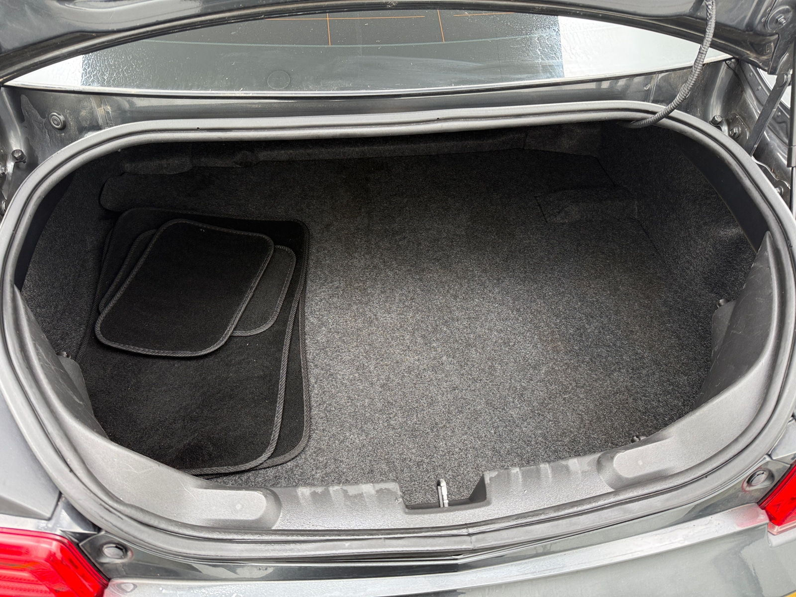 Thumbnail: 2014 Chevrolet Camaro - 5