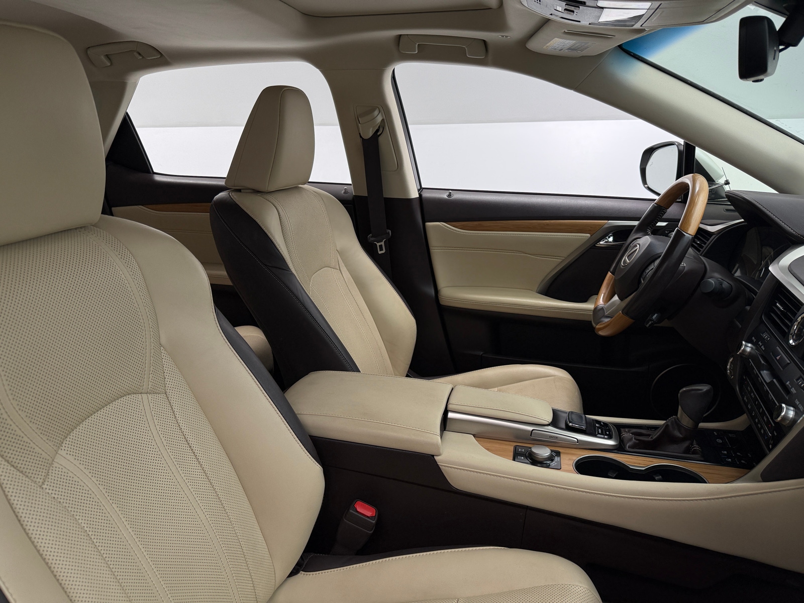 Thumbnail: 2018 Lexus RX - 2