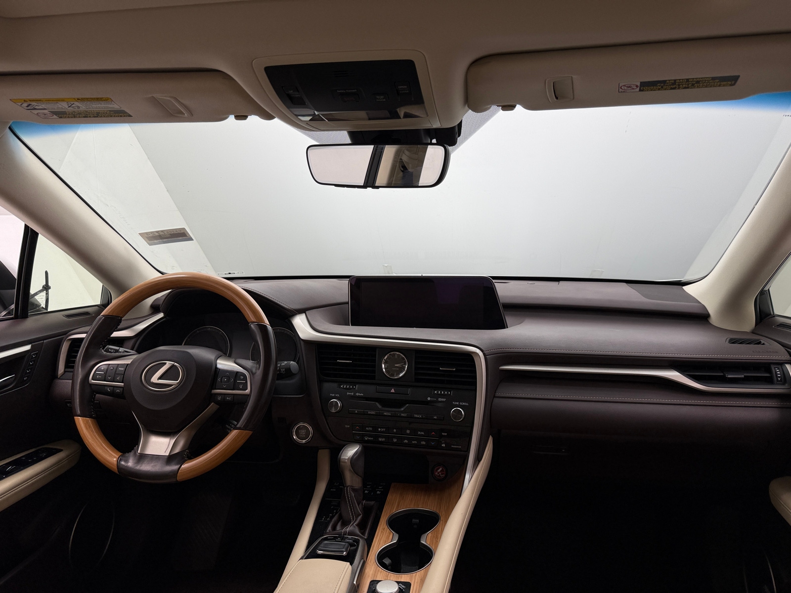 Thumbnail: 2018 Lexus RX - 3