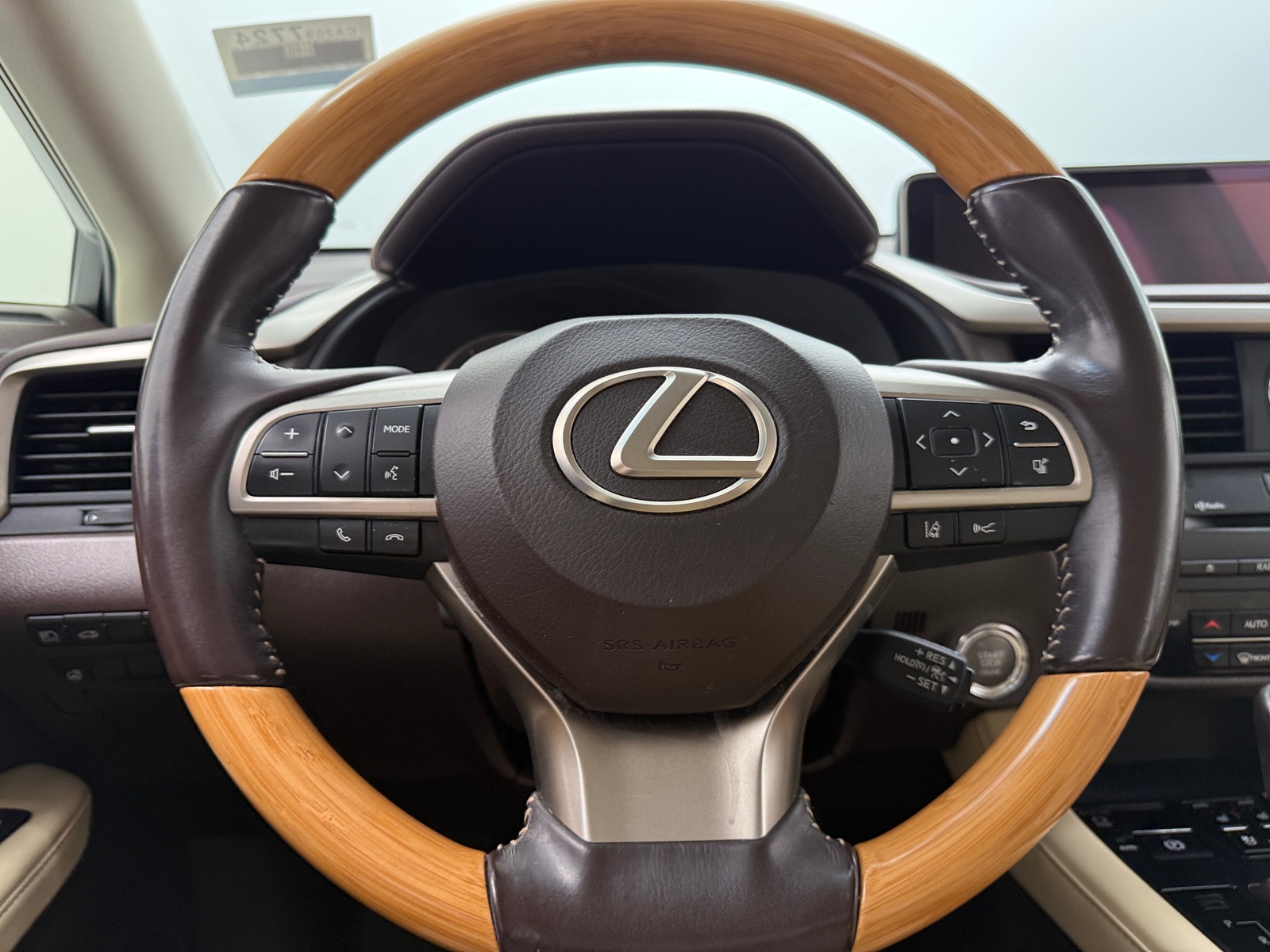 Thumbnail: 2018 Lexus RX - 5