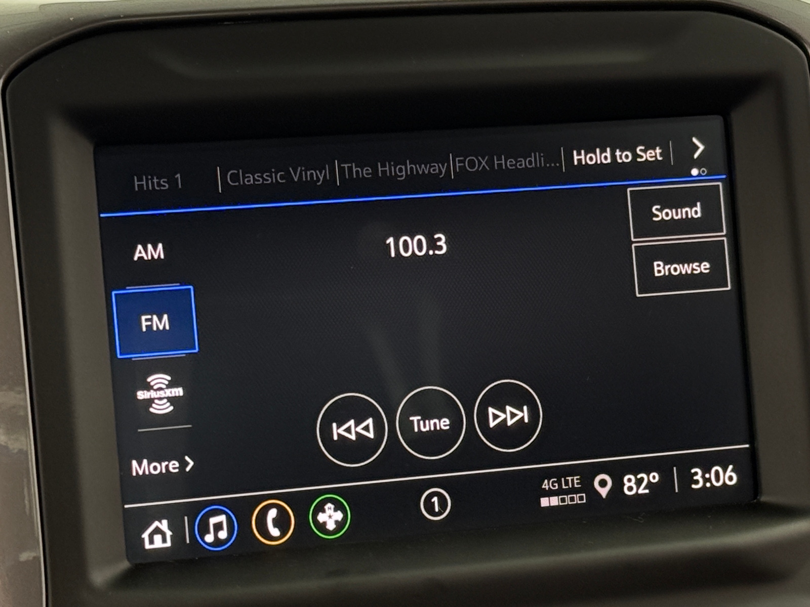 Thumbnail: 2023 Chevrolet Silverado 1500 - 4