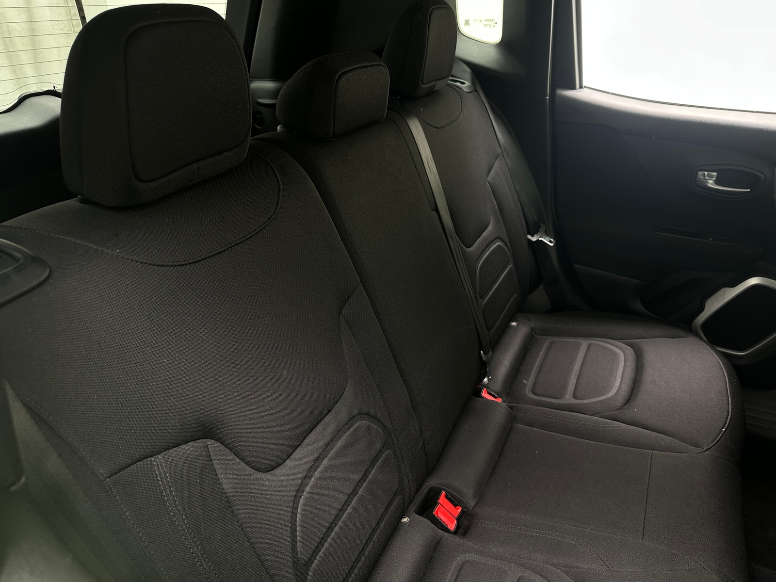 Thumbnail: 2018 Jeep Renegade - 6