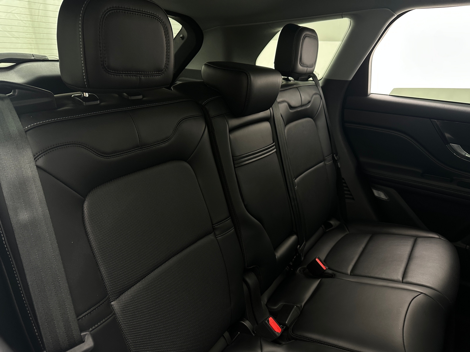 Thumbnail: 2022 Lincoln Corsair - 5