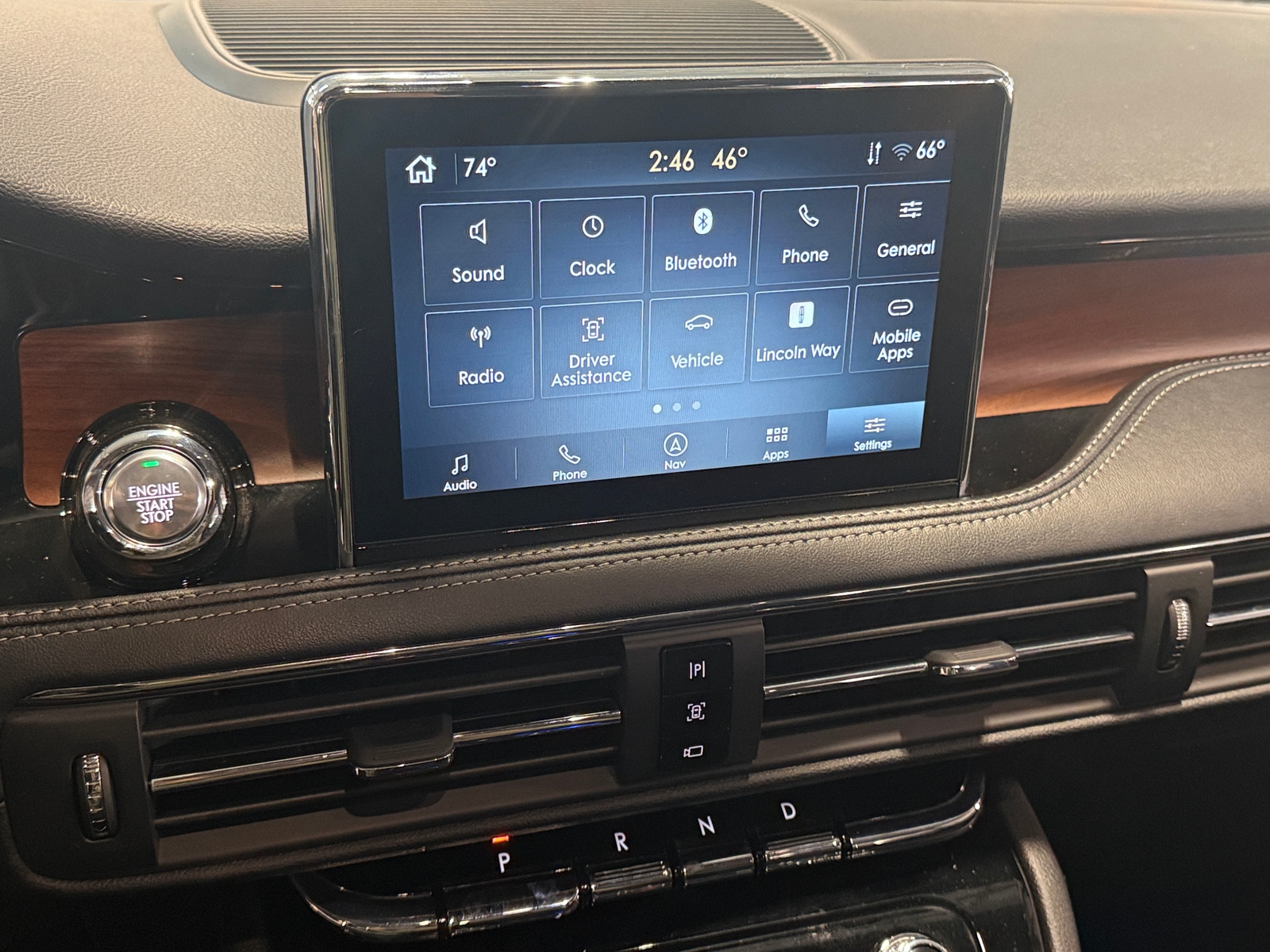 Thumbnail: 2022 Lincoln Corsair - 3