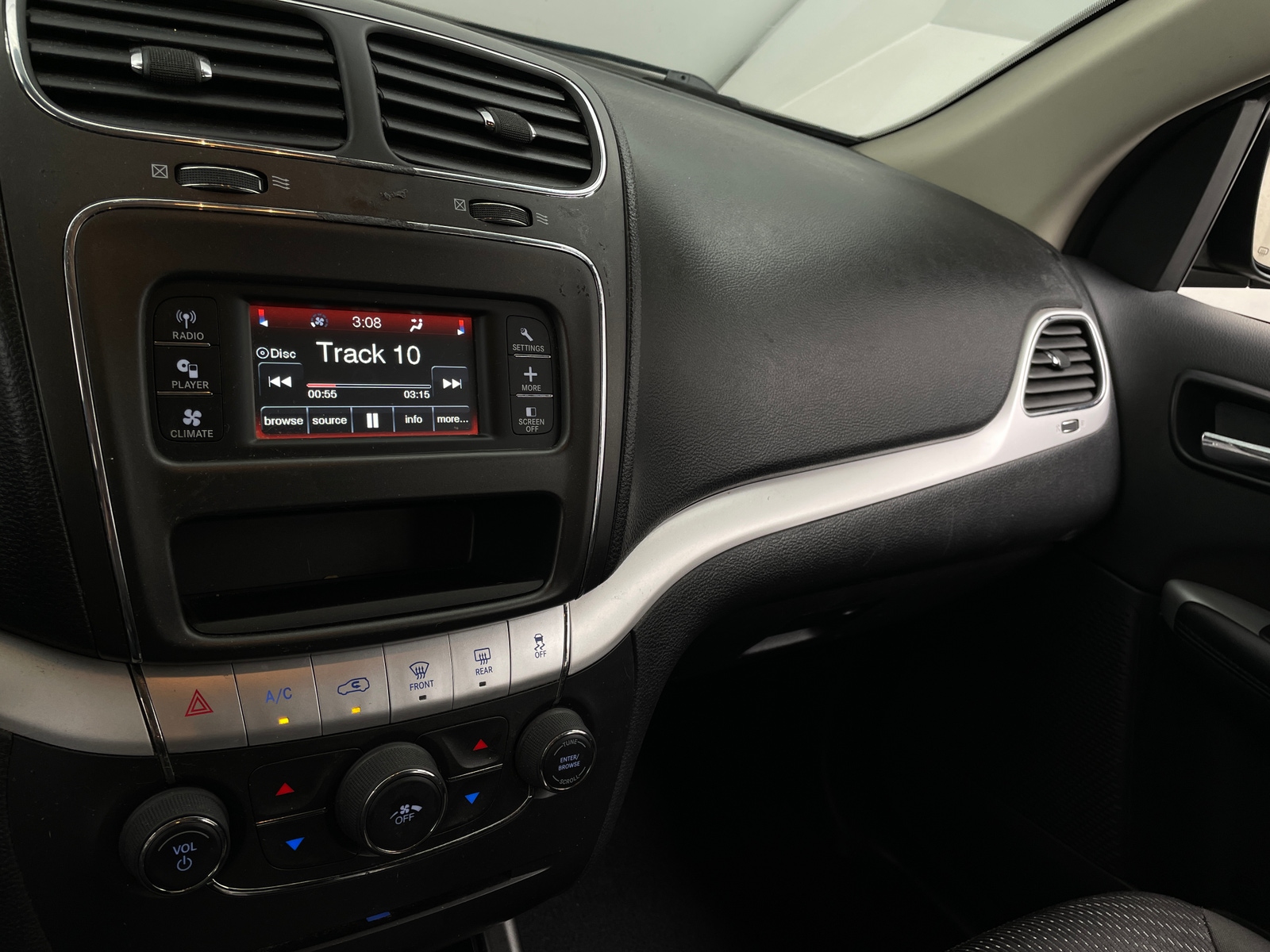 Thumbnail: 2020 Dodge Journey - 4
