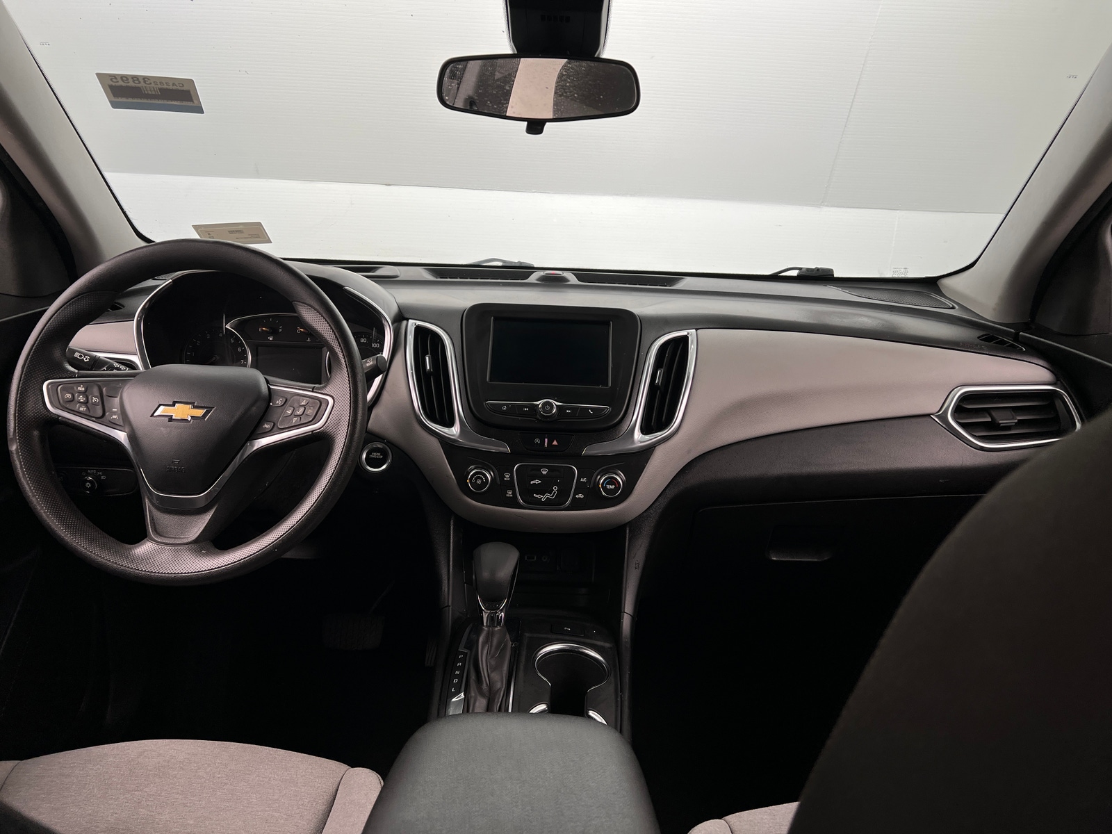 Thumbnail: 2022 Chevrolet Equinox - 3