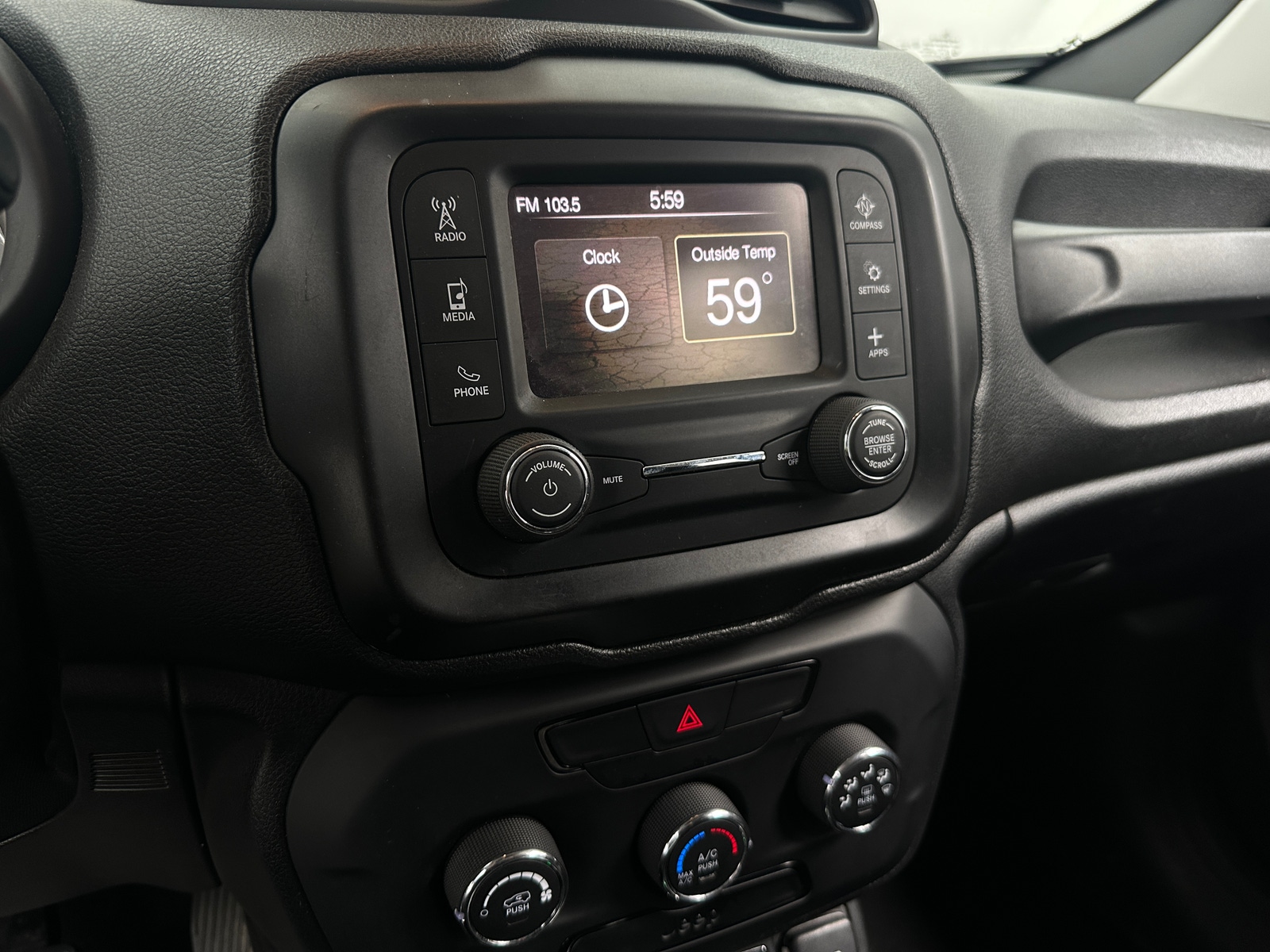 Thumbnail: 2018 Jeep Renegade - 4