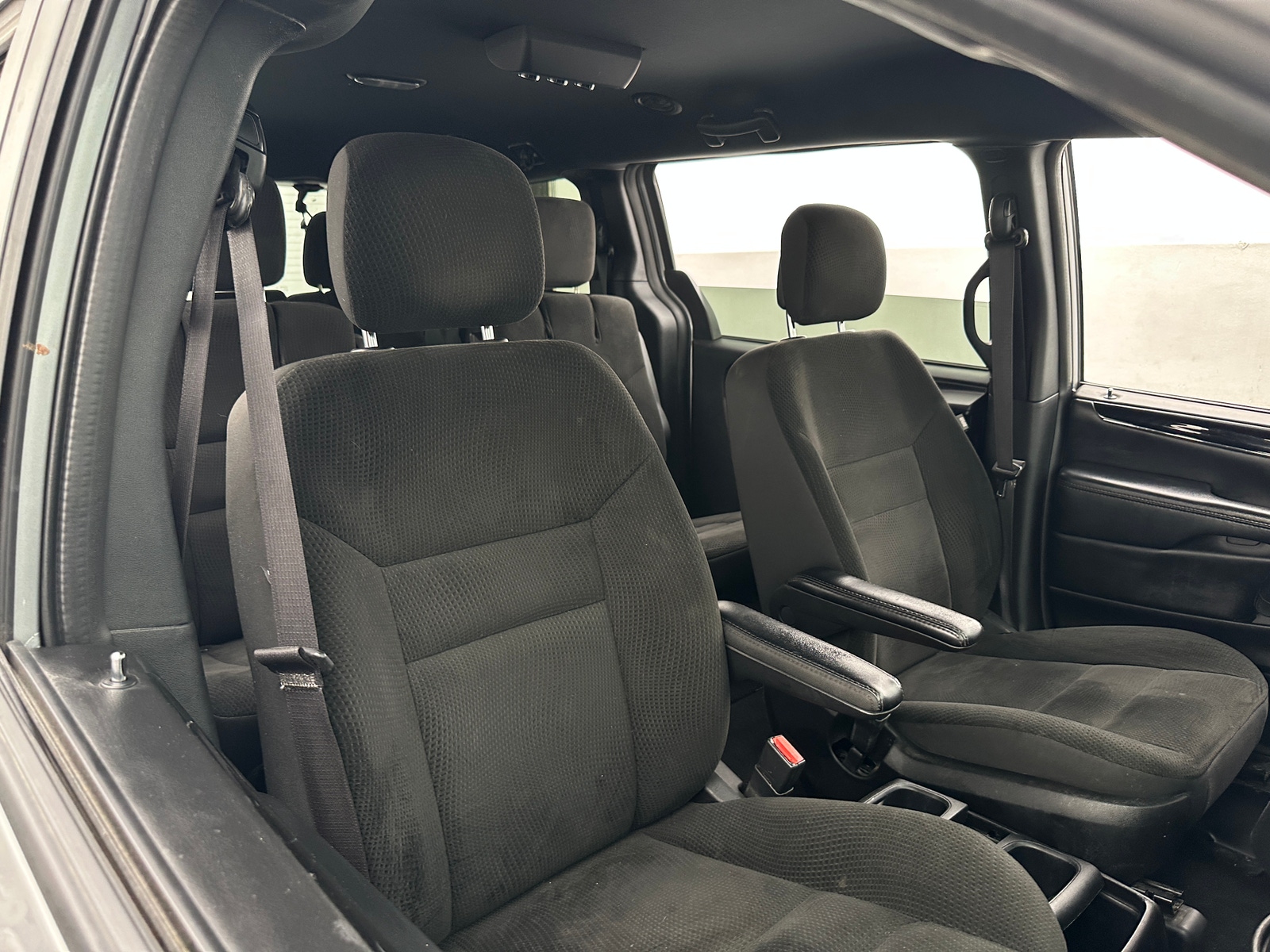 Thumbnail: 2019 Dodge Grand Caravan - 2