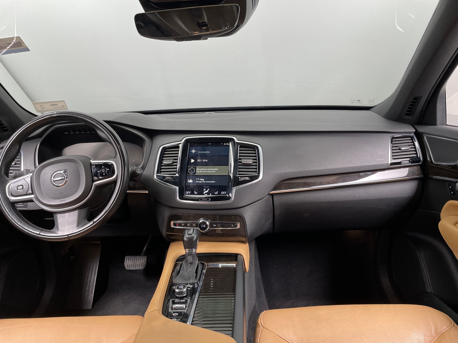 Thumbnail: 2018 Volvo XC90 - 2