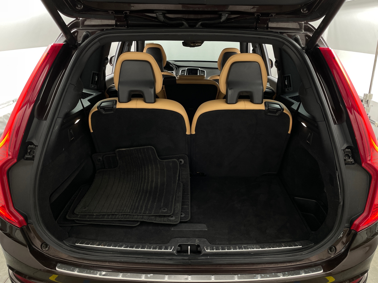 Thumbnail: 2018 Volvo XC90 - 6